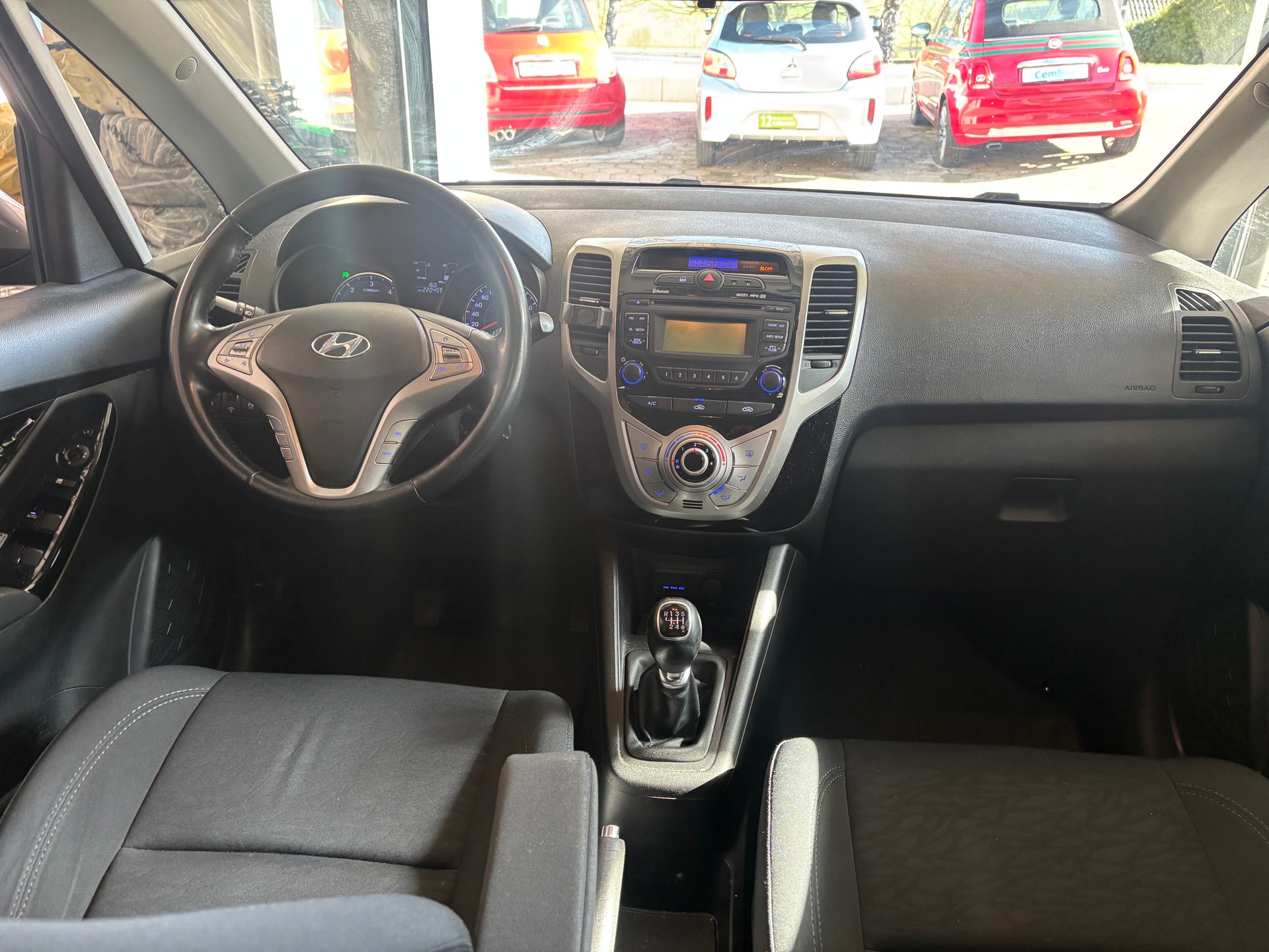 HYUNDAI iX20 1.4 CRDi Style-image-9