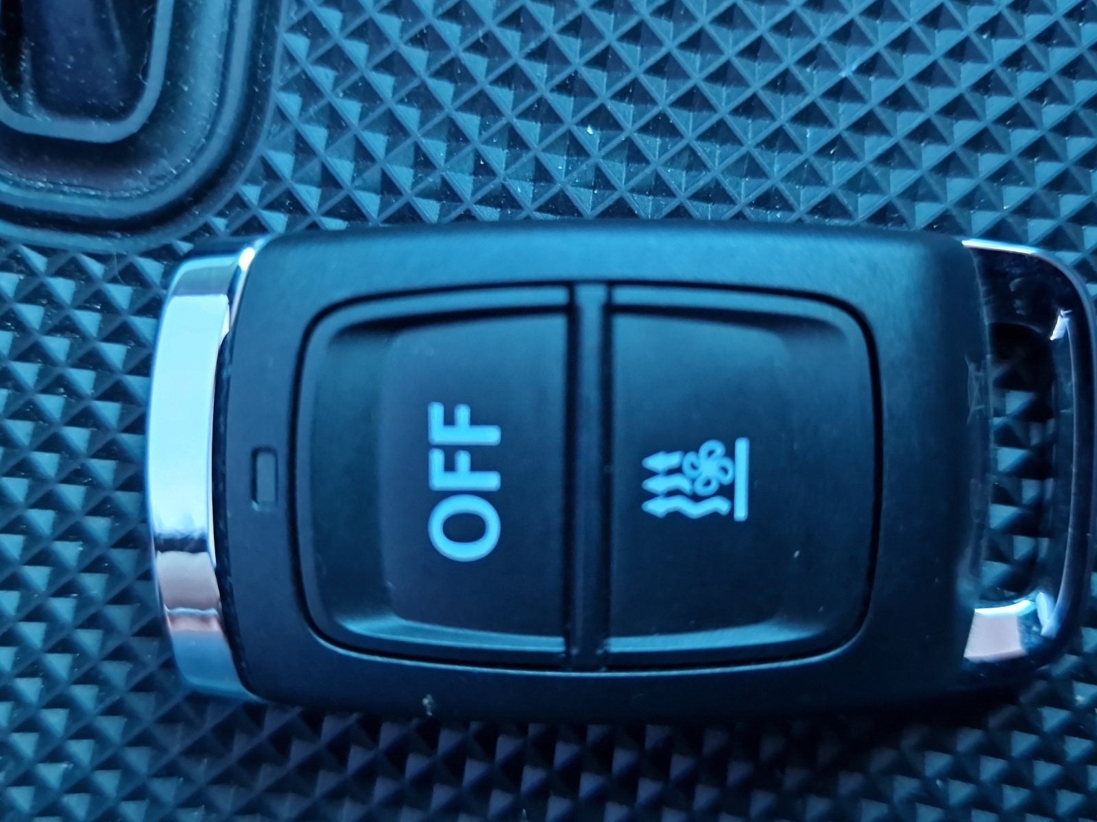 SKODA Superb Combi 2.0 TSI SportLine+ DSG 4x4-image-16