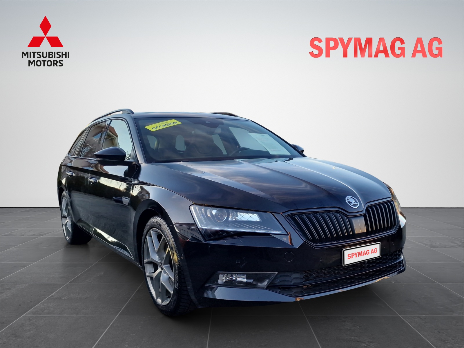 SKODA Superb Combi 2.0 TSI SportLine+ DSG 4x4-showroom-element-1
