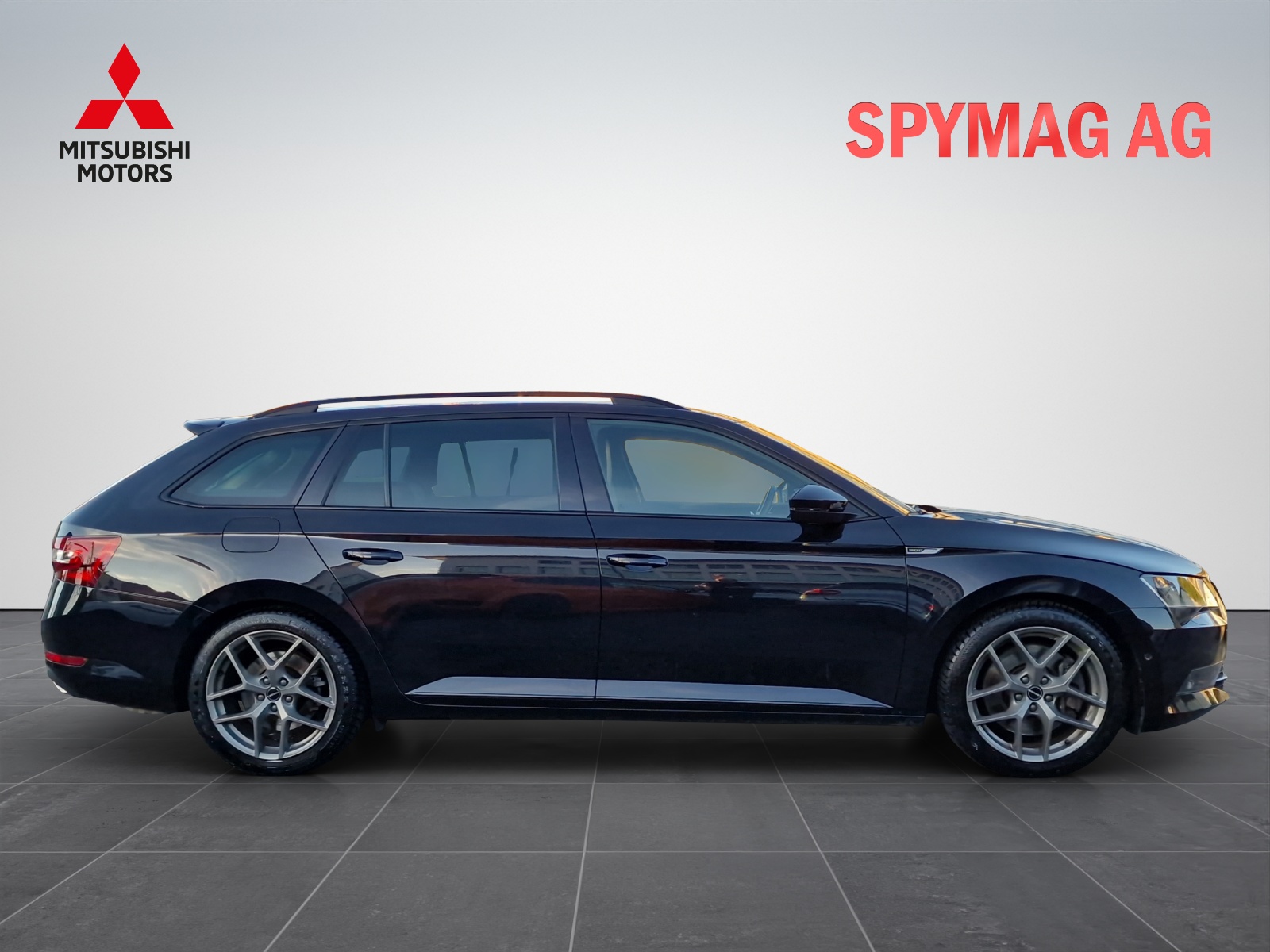 SKODA Superb Combi 2.0 TSI SportLine+ DSG 4x4-image-7