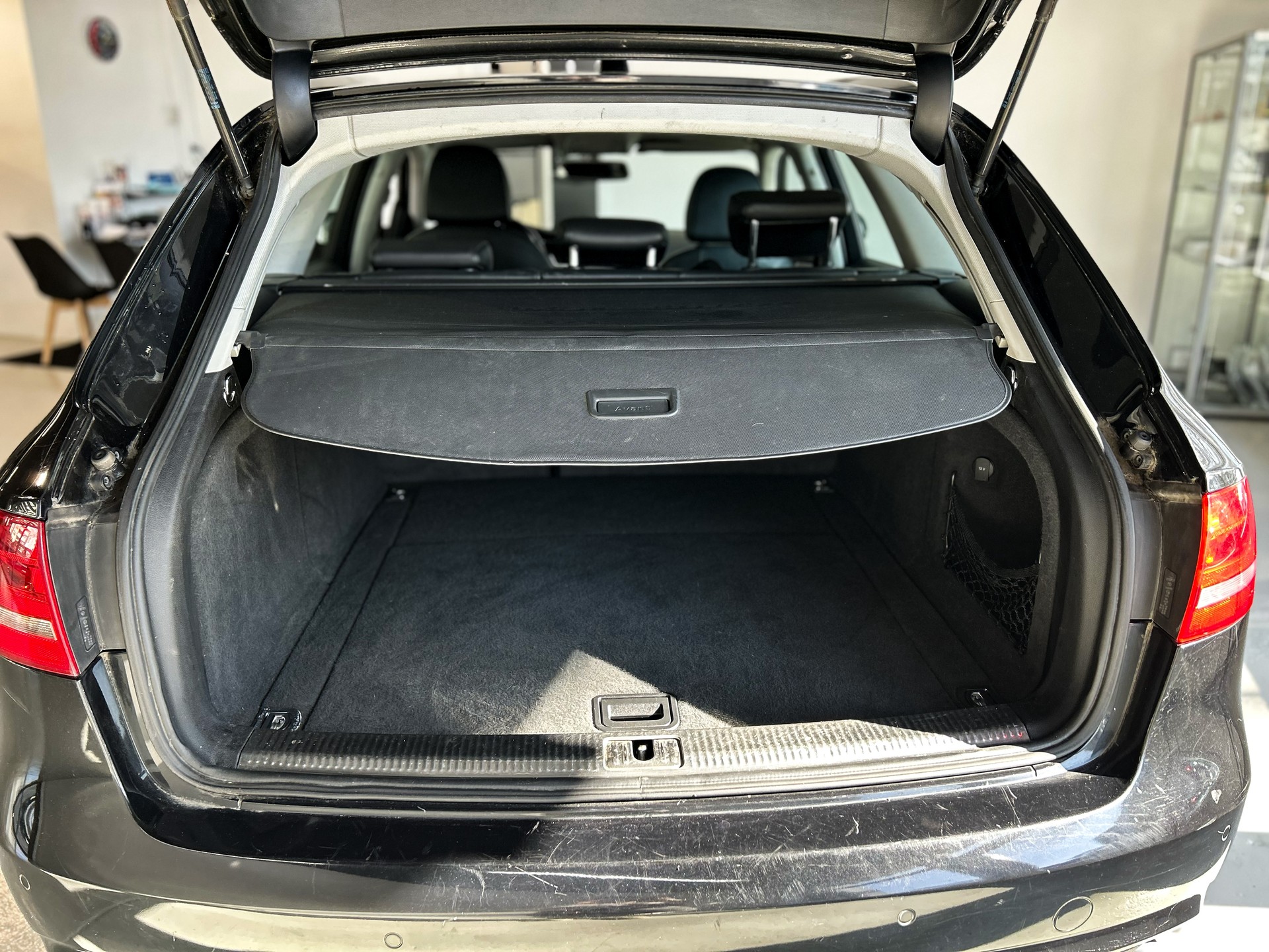 AUDI A4 Avant 2.0 TFSI multitronic-image-16