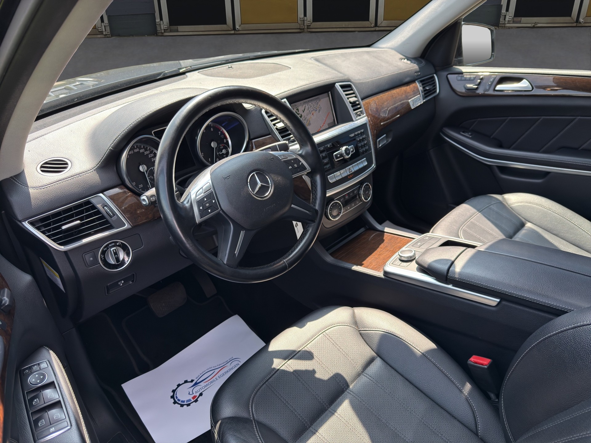 MERCEDES-BENZ GL 450 4Matic 7G-Tronic-image-8