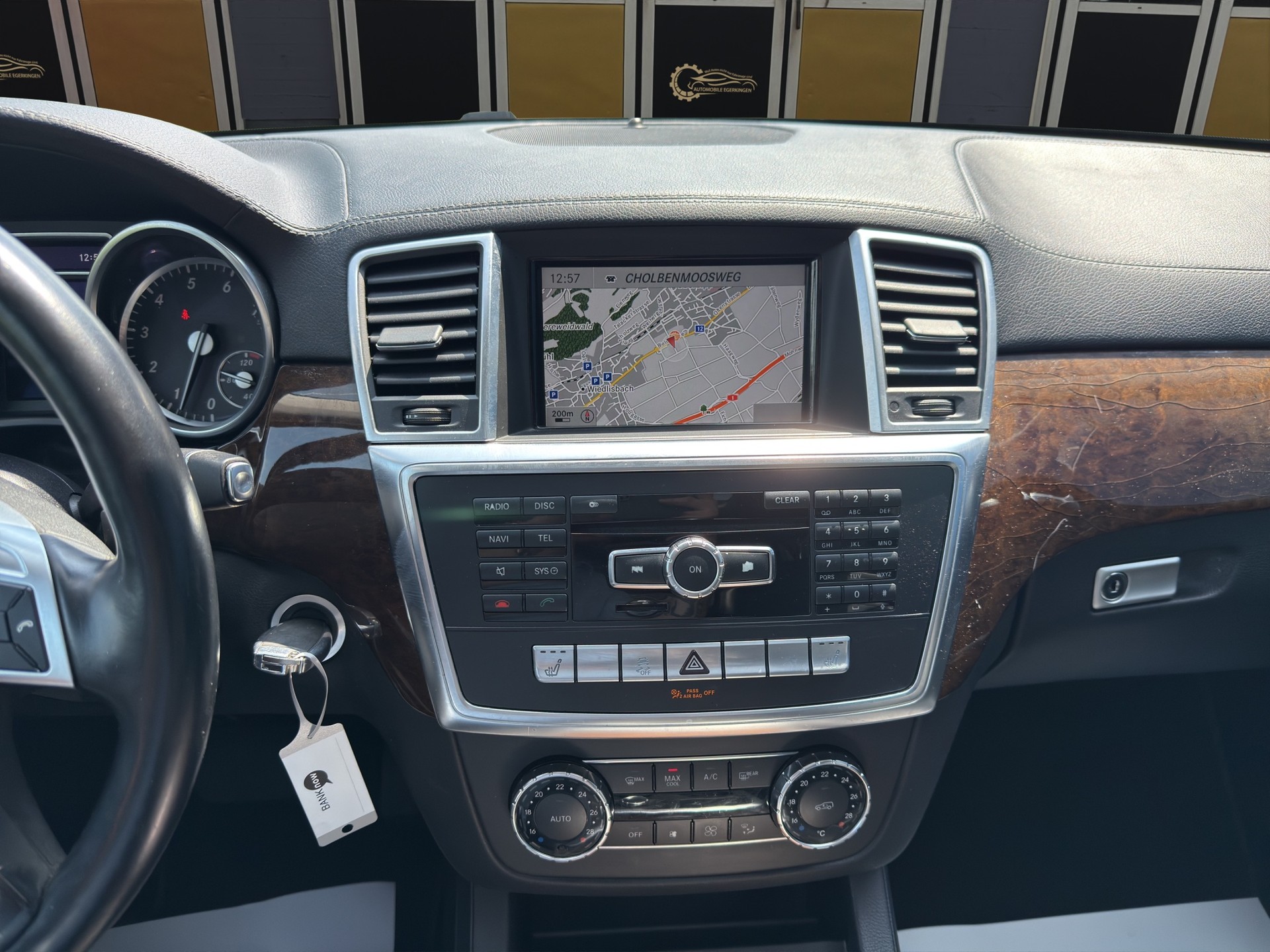 MERCEDES-BENZ GL 450 4Matic 7G-Tronic-image-15