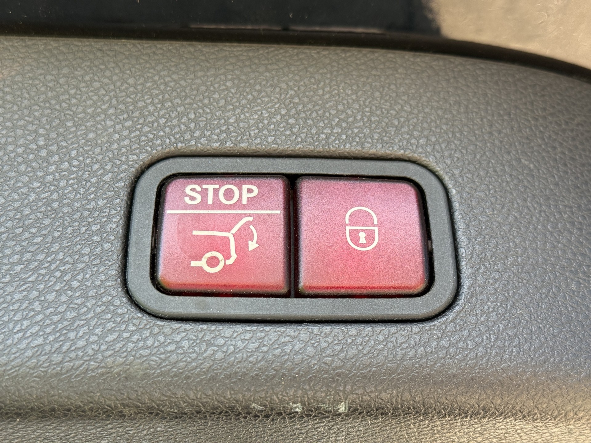 MERCEDES-BENZ GL 450 4Matic 7G-Tronic-image-17