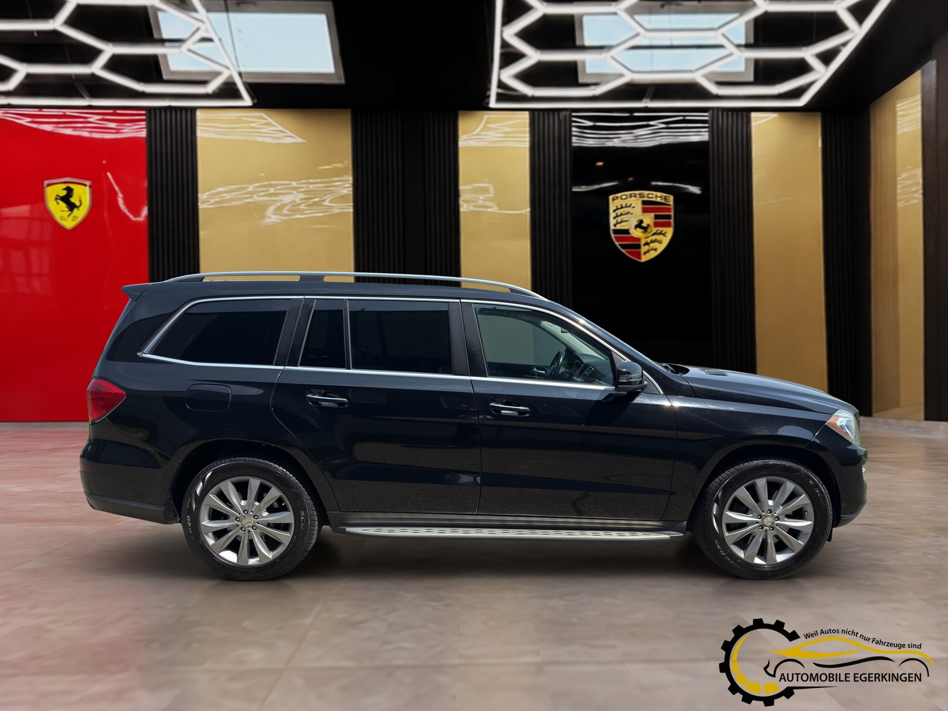 MERCEDES-BENZ GL 450 4Matic 7G-Tronic-showroom-element-3