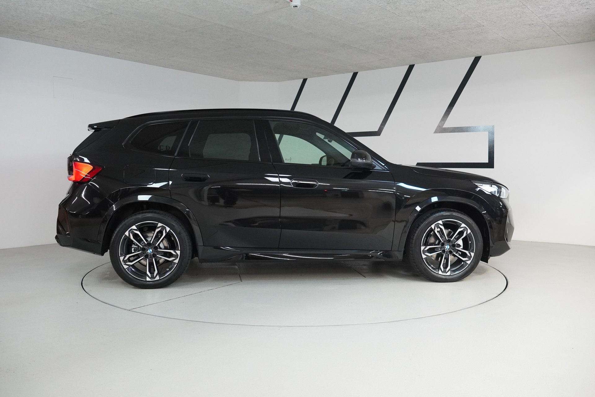 BMW X1 xDrive 20d 48V M Sport-image-7