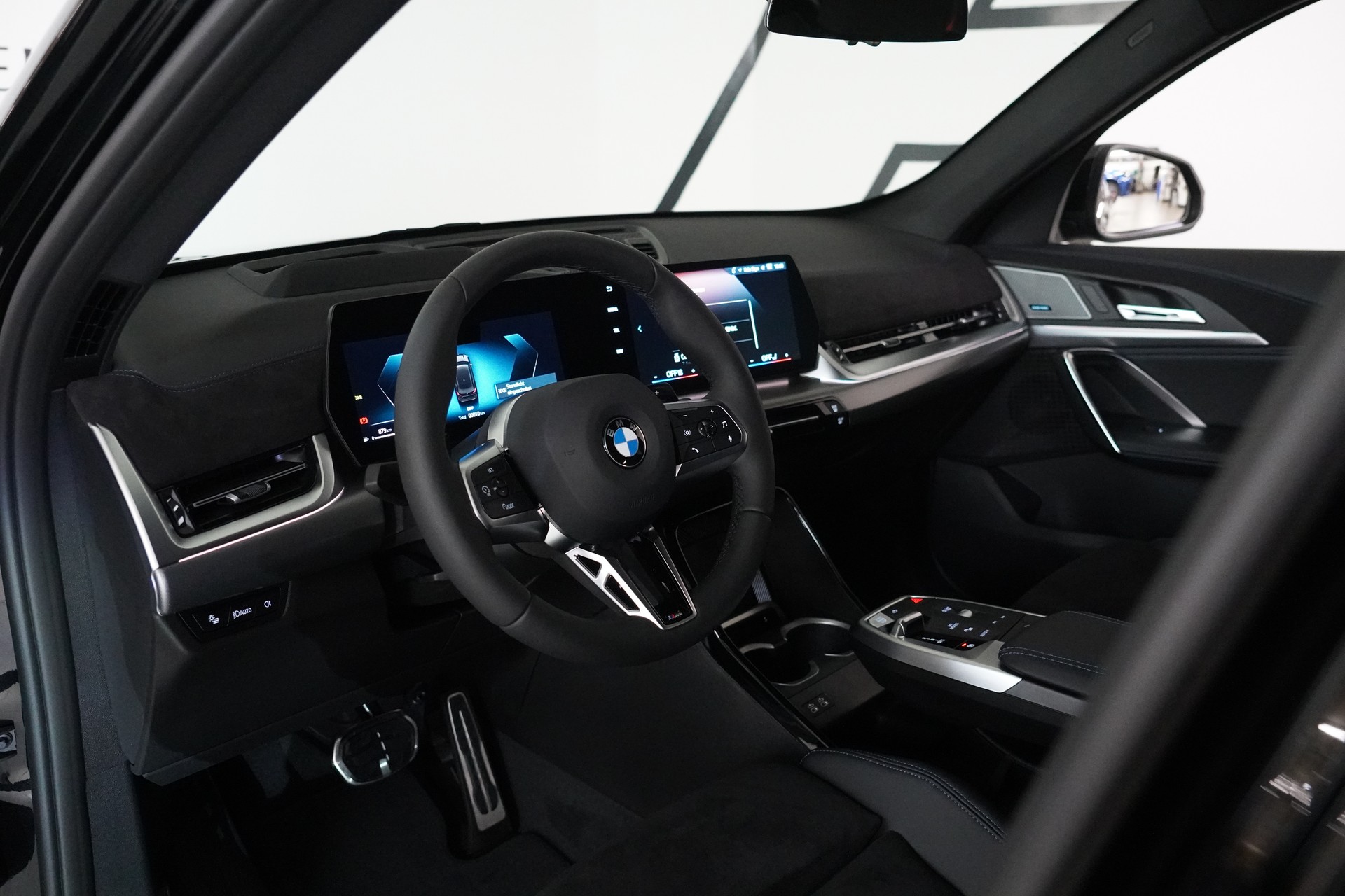 BMW X1 xDrive 20d 48V M Sport-image-24