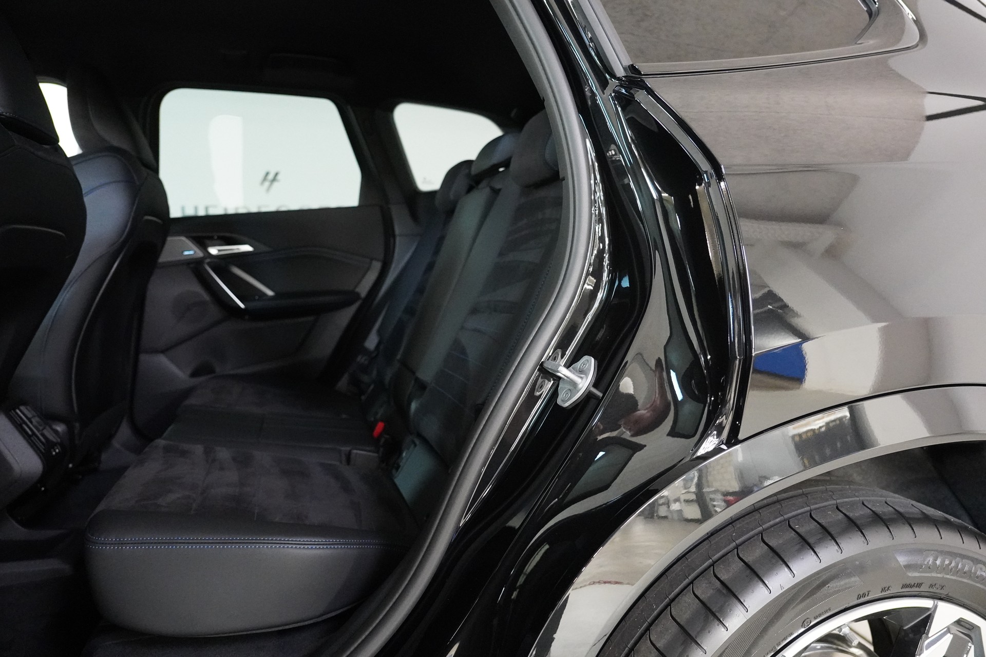 BMW X1 xDrive 20d 48V M Sport-image-12