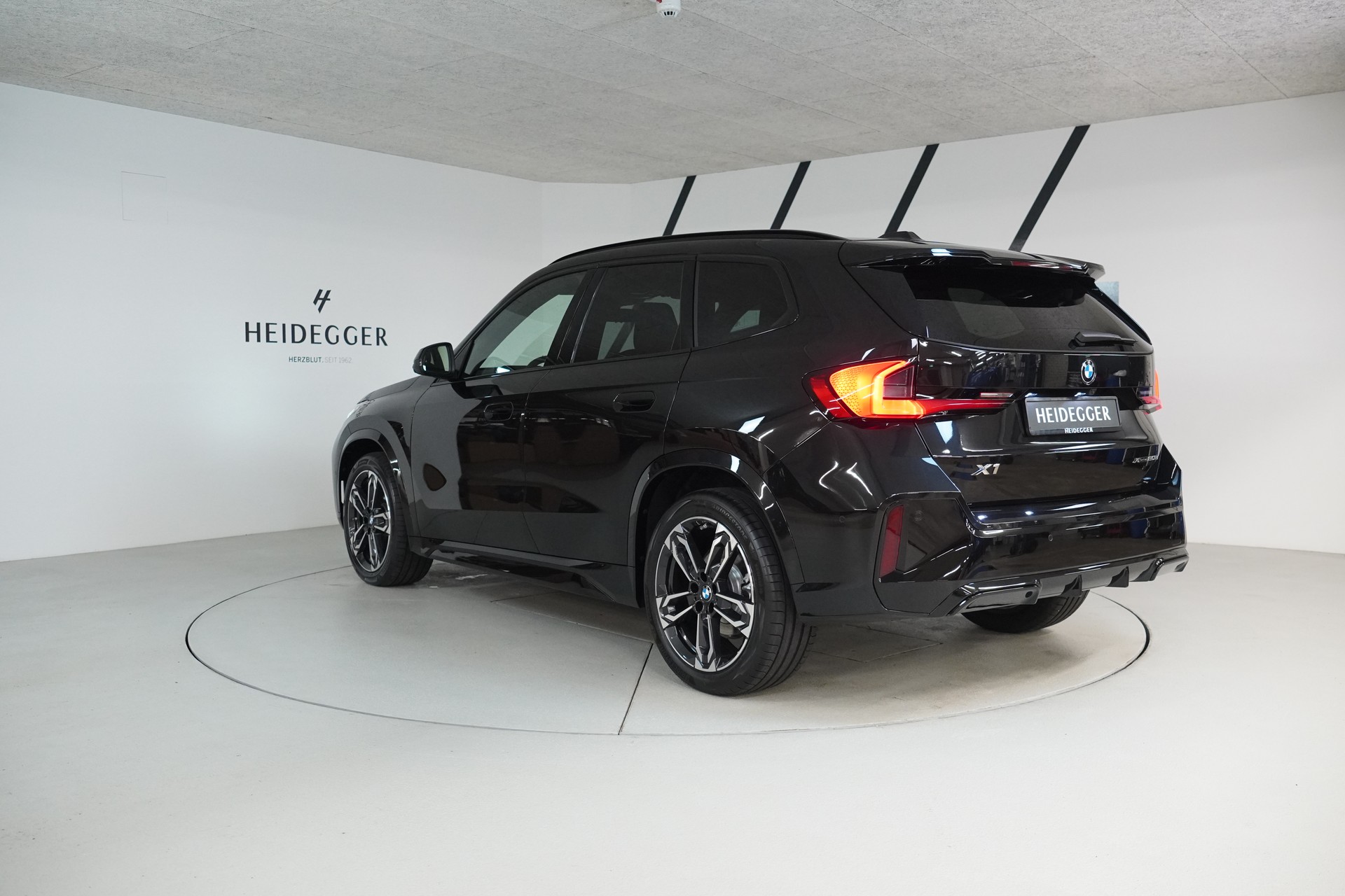 BMW X1 xDrive 20d 48V M Sport-image-4