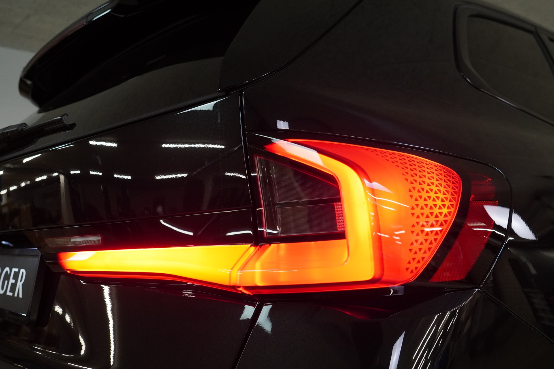 BMW X1 xDrive 20d 48V M Sport-image-15