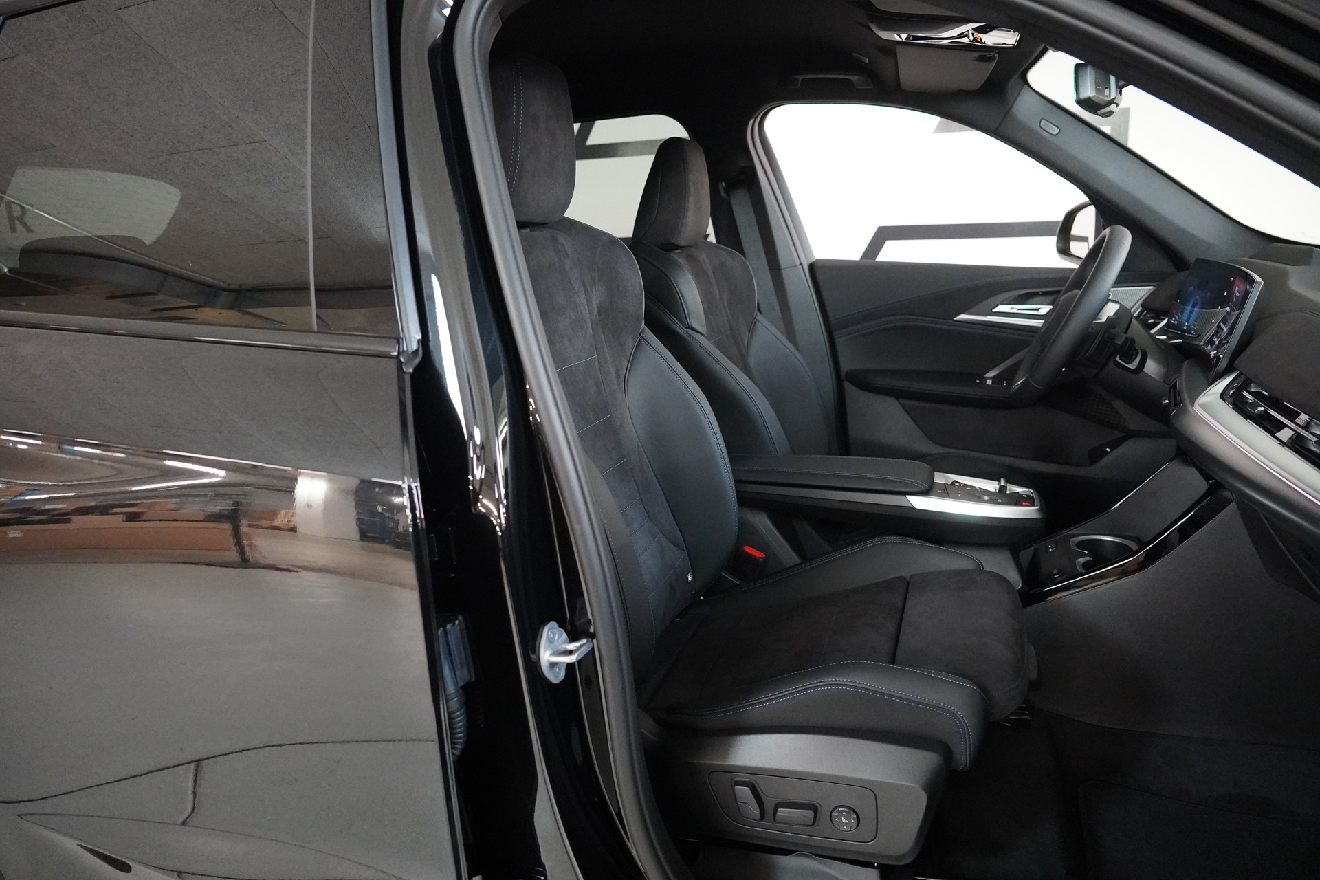 BMW X1 xDrive 20d 48V M Sport-image-14