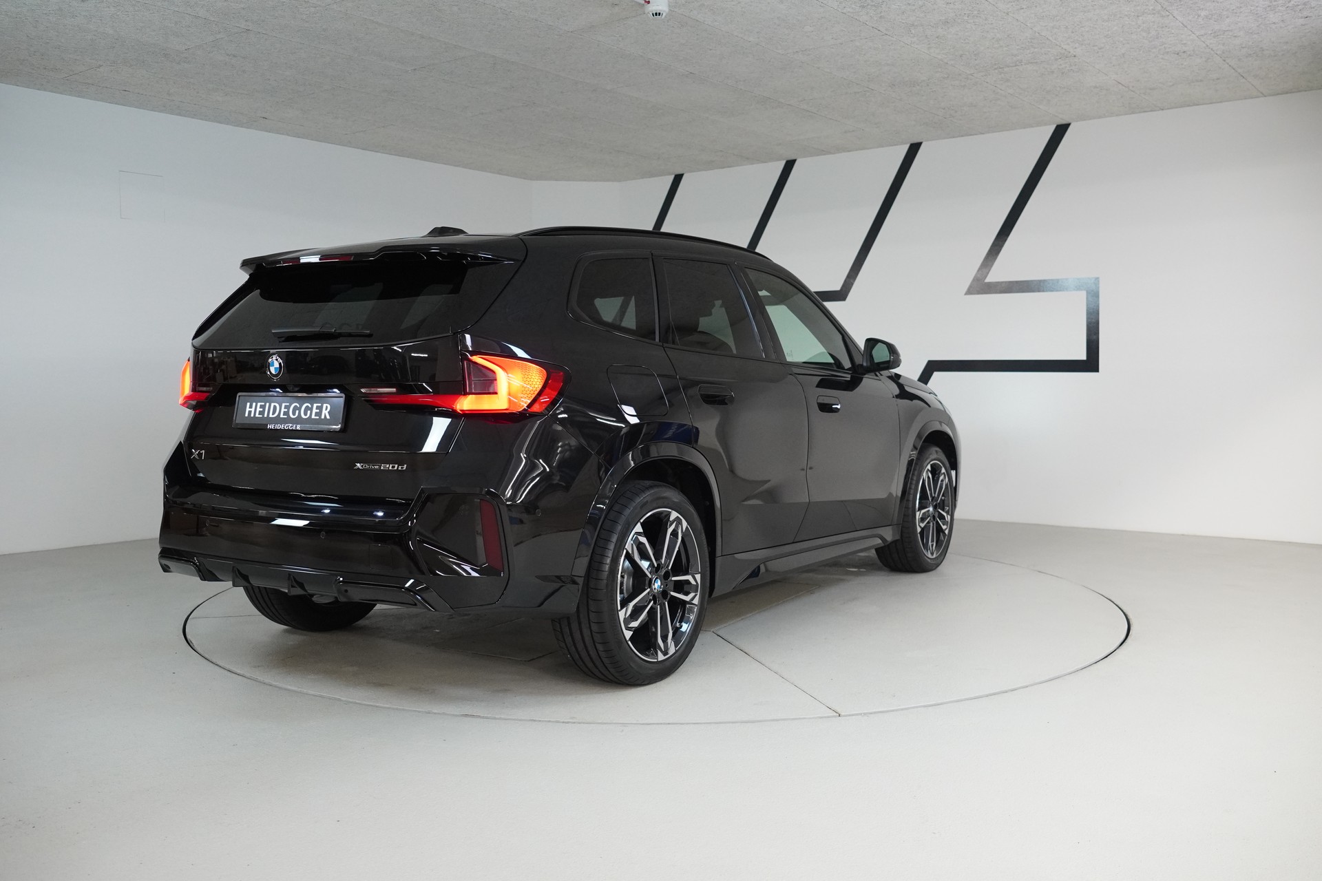 BMW X1 xDrive 20d 48V M Sport-image-6