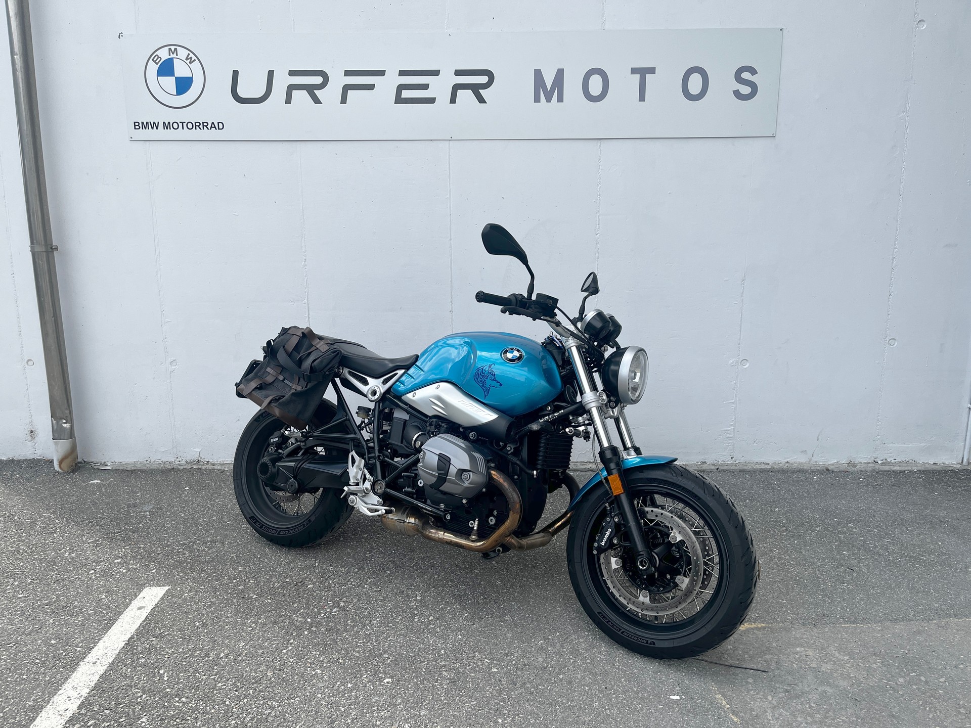 BMW R nineT Pure ABS-image-1