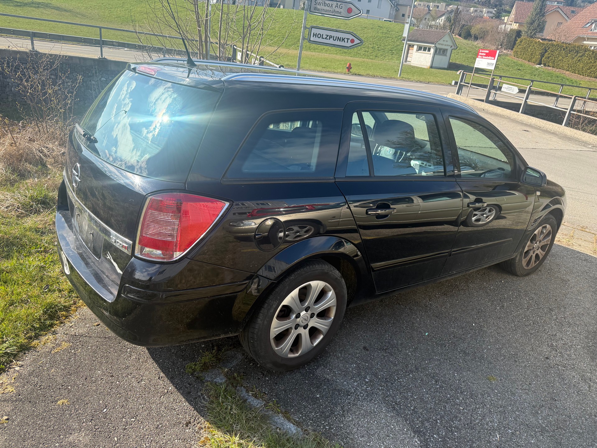 OPEL Astra Caravan 1.9 CDTi 16V Diamond-image-2