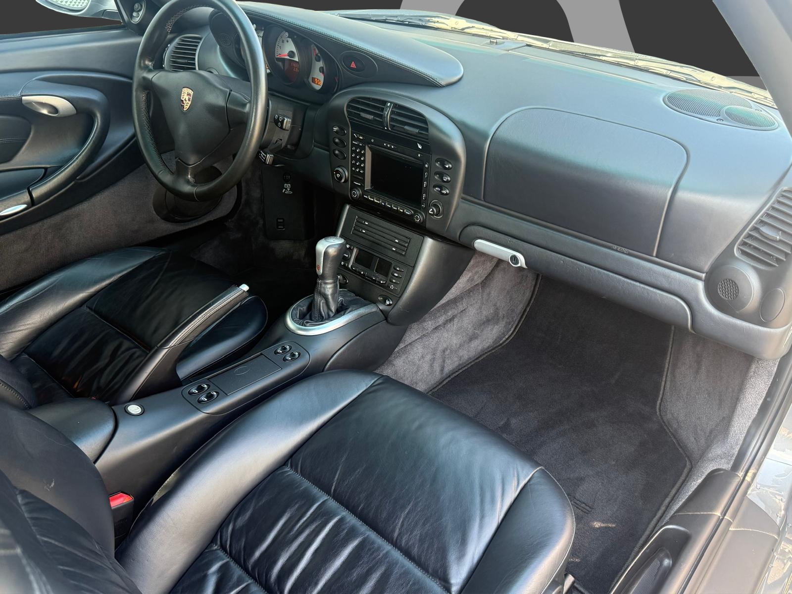 PORSCHE 911 Carrera 4 S Cabrio-image-5