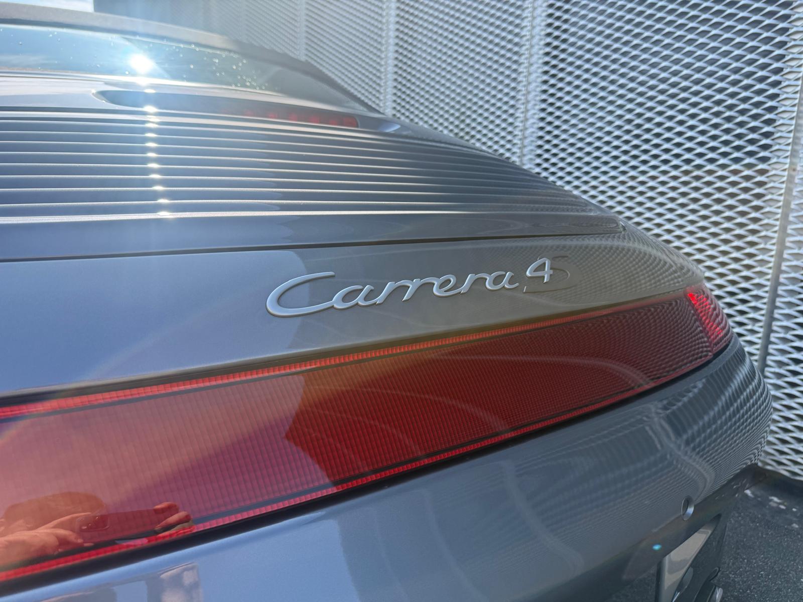 PORSCHE 911 Carrera 4 S Cabrio-image-10