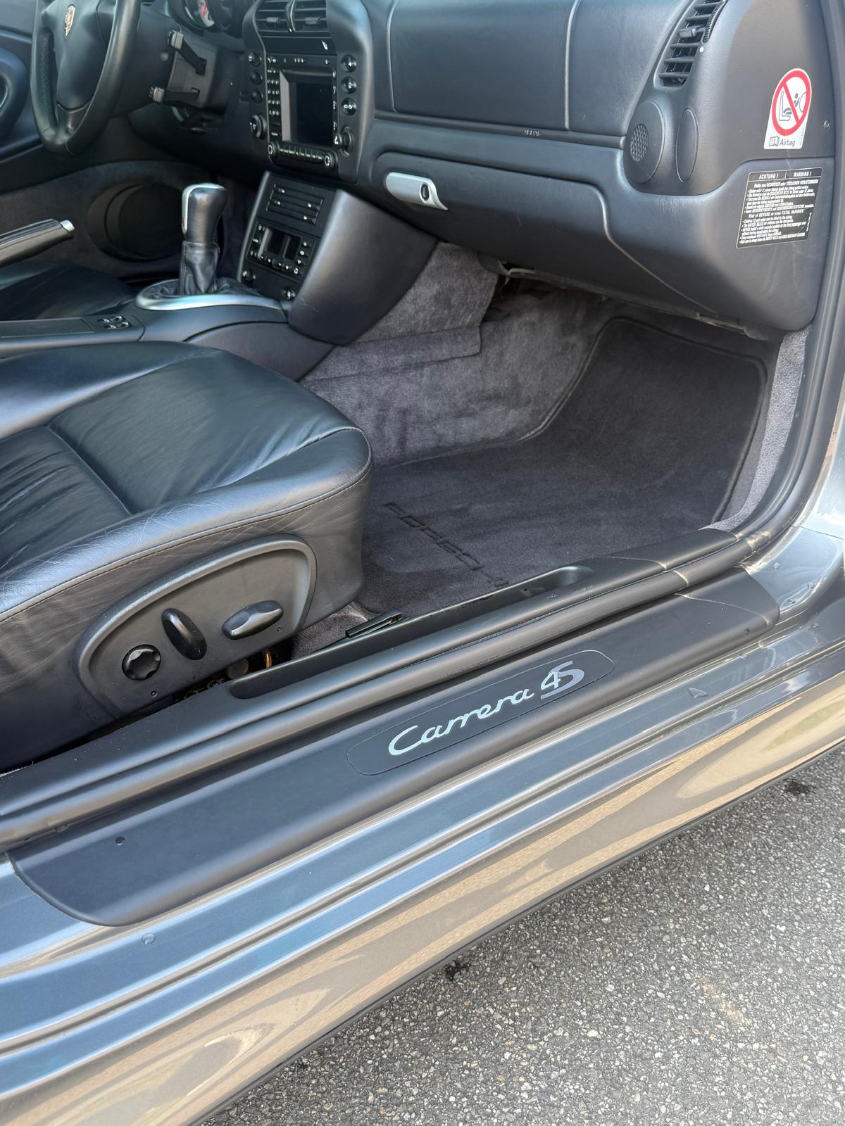 PORSCHE 911 Carrera 4 S Cabrio-image-6