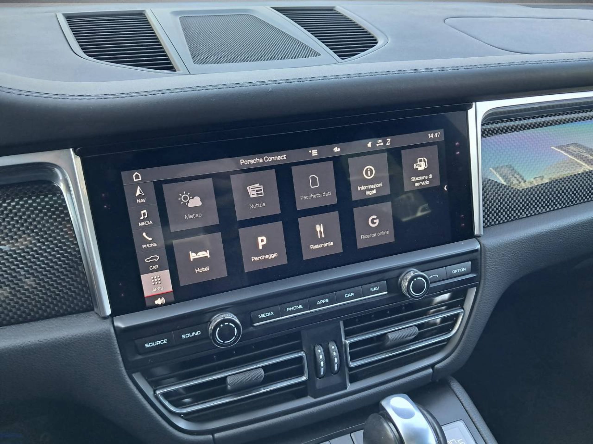 PORSCHE Macan S (MY21)-image-22