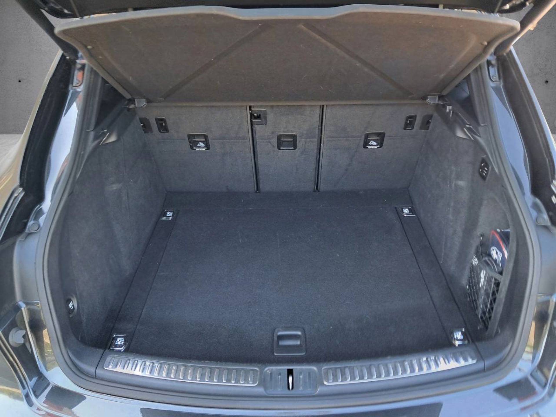 PORSCHE Macan S (MY21)-image-24