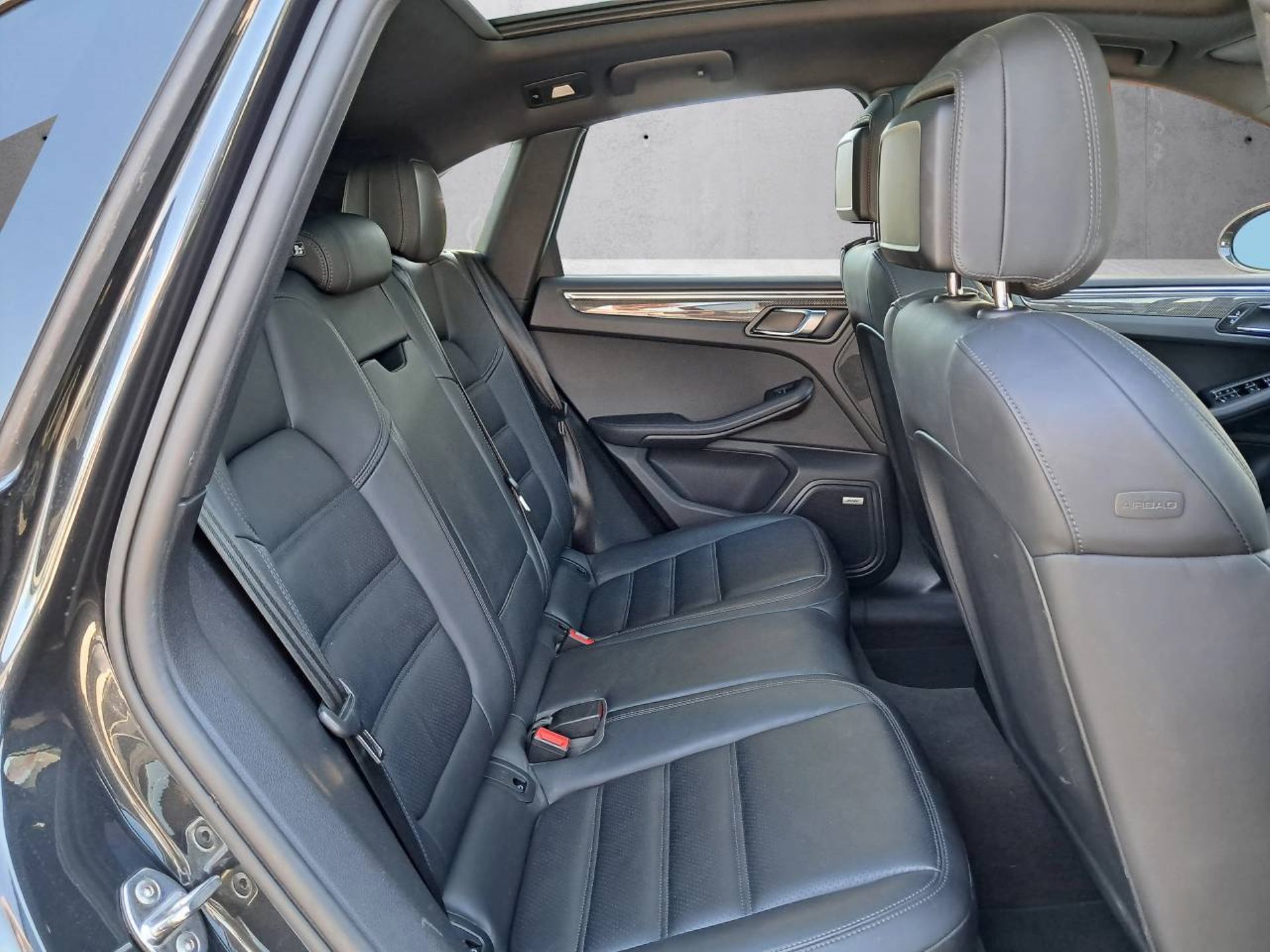 PORSCHE Macan S (MY21)-image-17