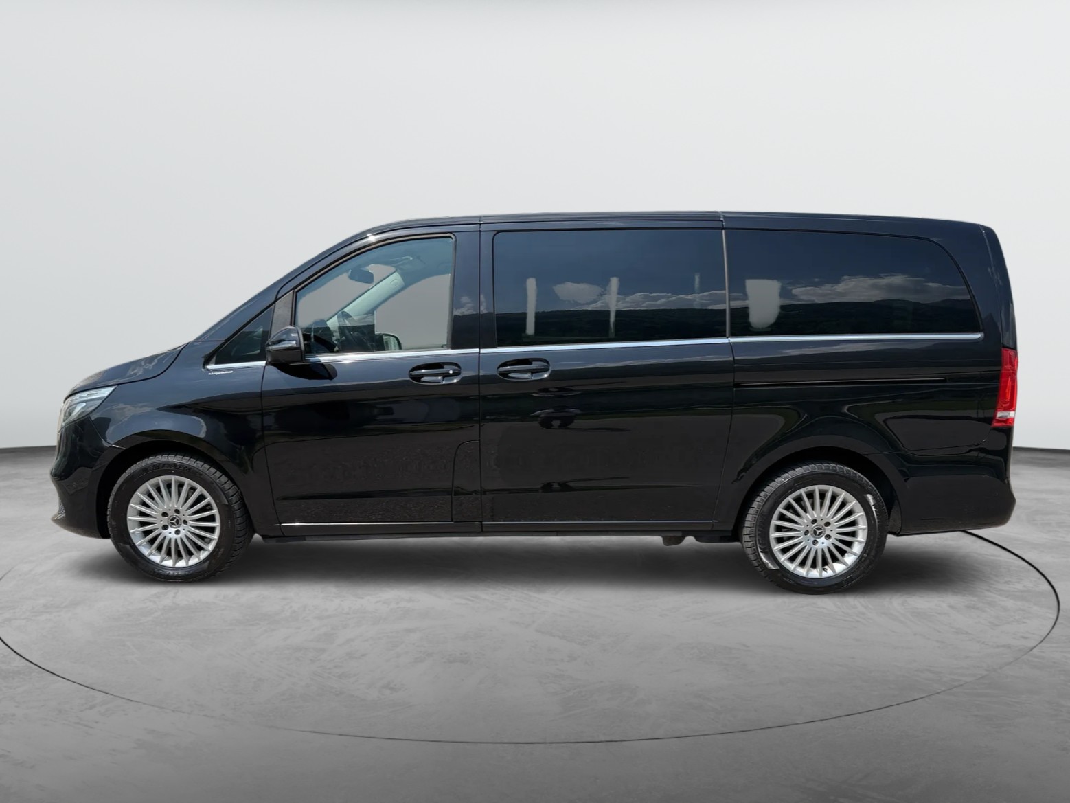 MERCEDES-BENZ V 250 d lang Avantgarde 4Matic G-Tronic-image-7