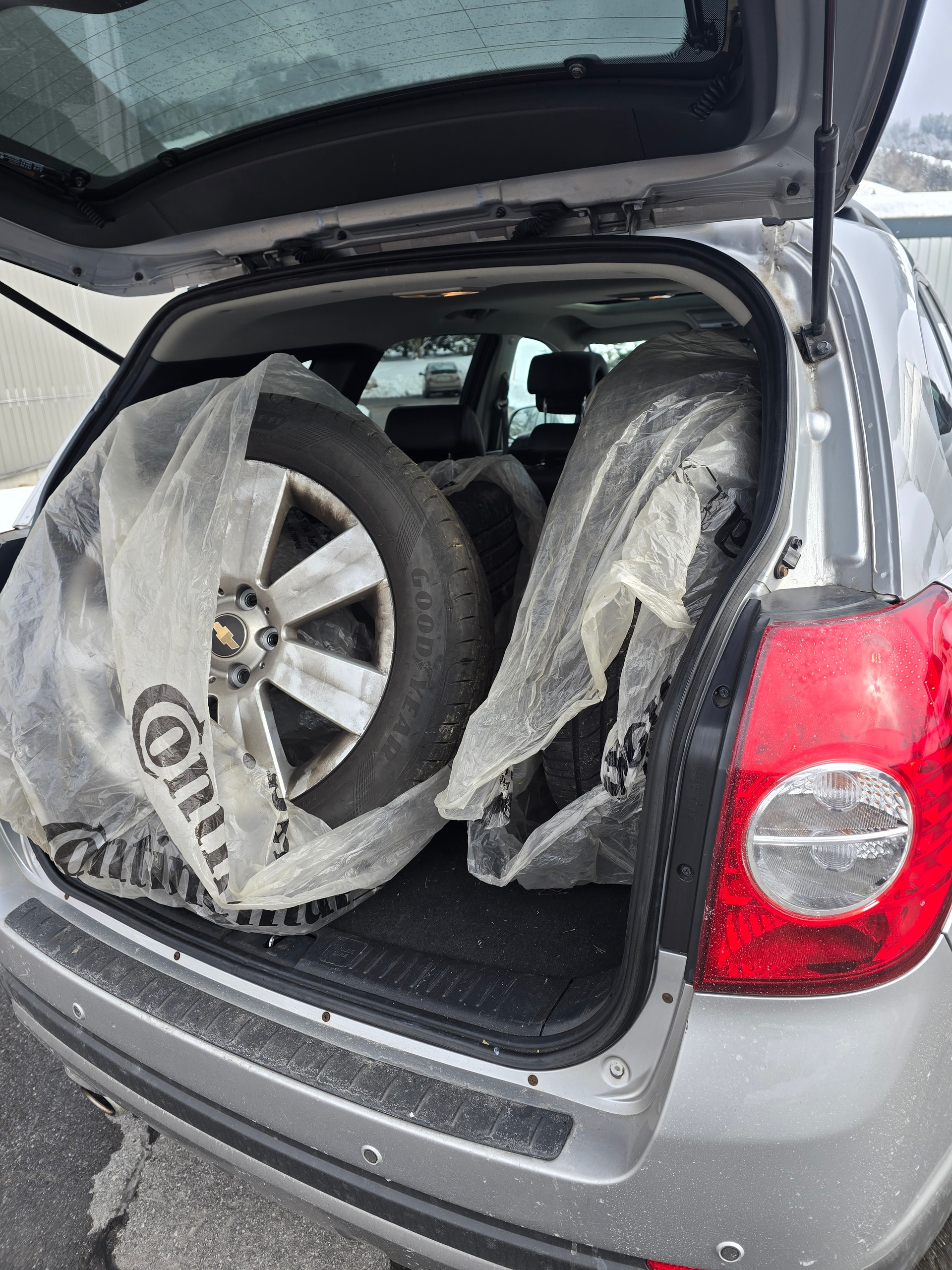 CHEVROLET Captiva 3.2 V6 LT Executive 4WD Automatic-image-8