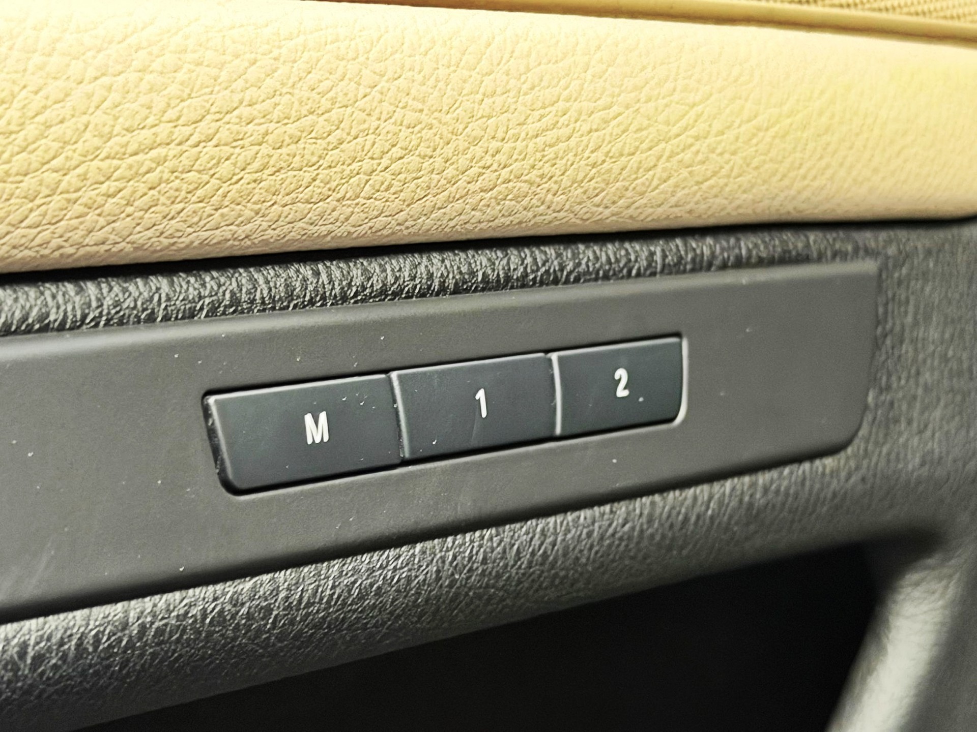 BMW 525d Touring xDrive Luxury Line Steptronic-image-21