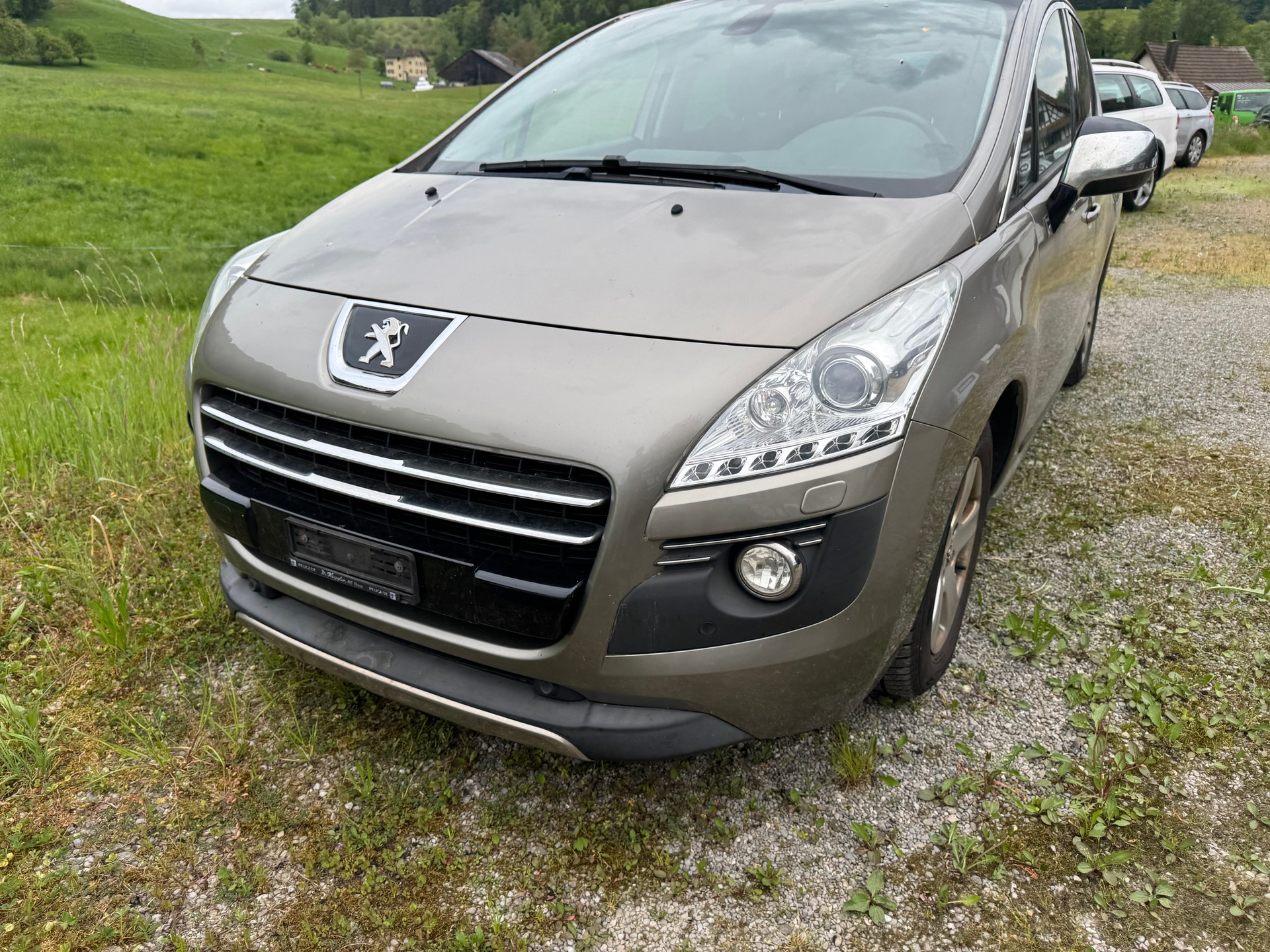 PEUGEOT 3008 HYbrid4 2.0 HDI EGS6