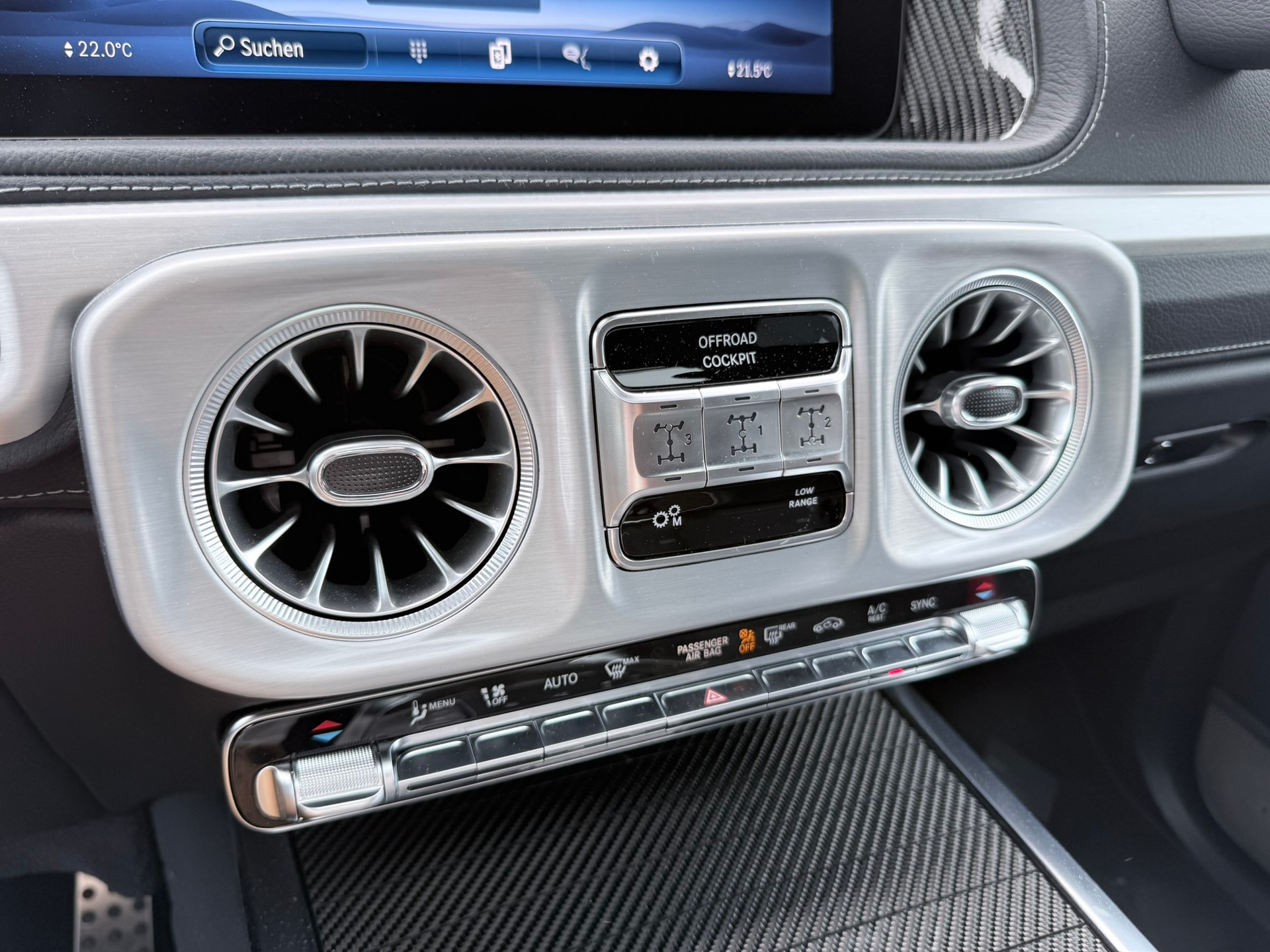 MERCEDES-BENZ G 63 AMG 9G-Tronic-image-12
