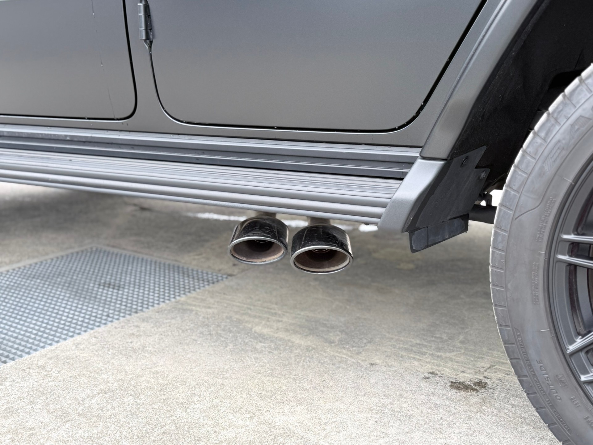 MERCEDES-BENZ G 63 AMG 9G-Tronic-image-23