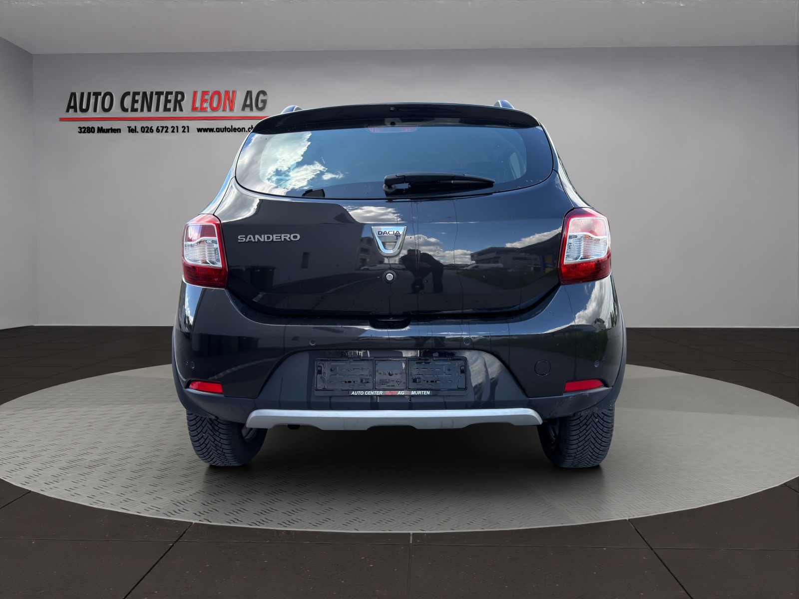 DACIA Sandero Tce 90 Stepway Lauréate Automatic-image-4