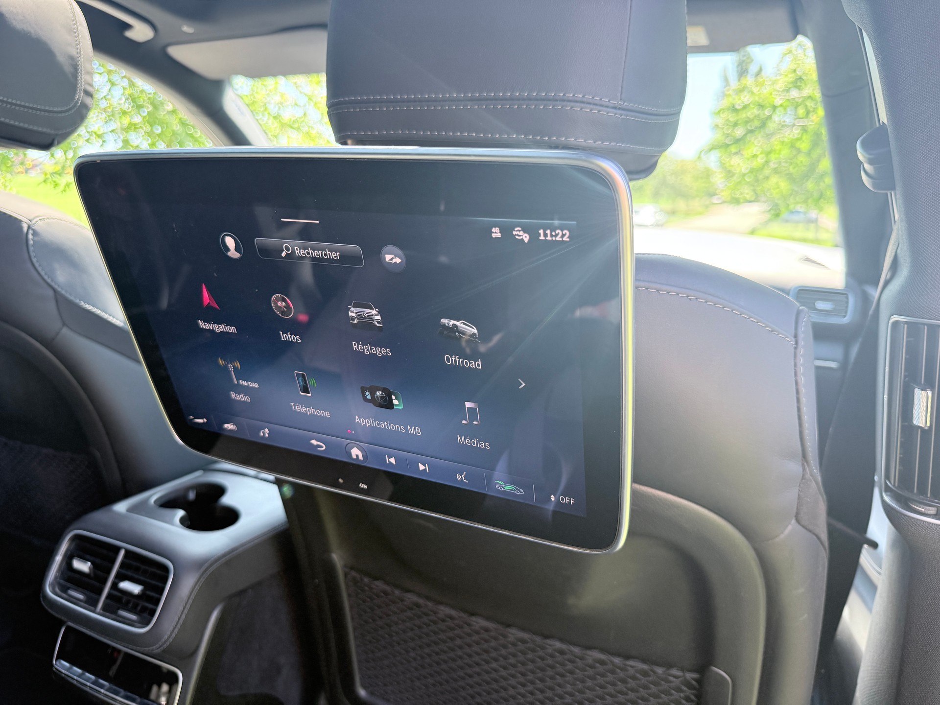 MERCEDES-BENZ GLS 580 4Matic AMG Line 9G-Tronic-image-19