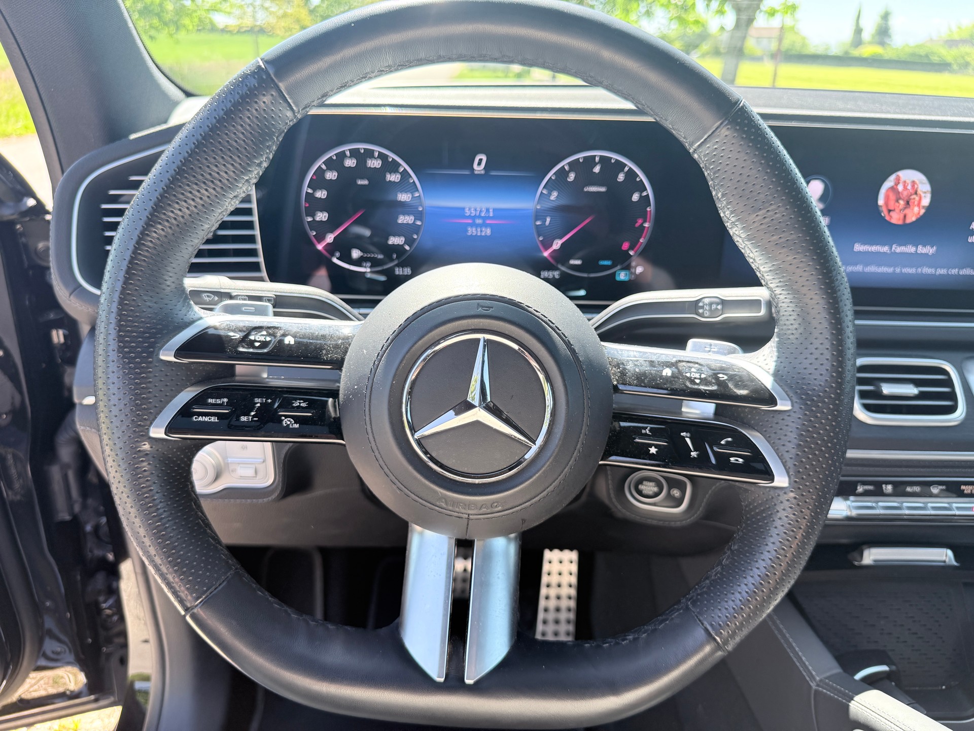 MERCEDES-BENZ GLS 580 4Matic AMG Line 9G-Tronic-image-16