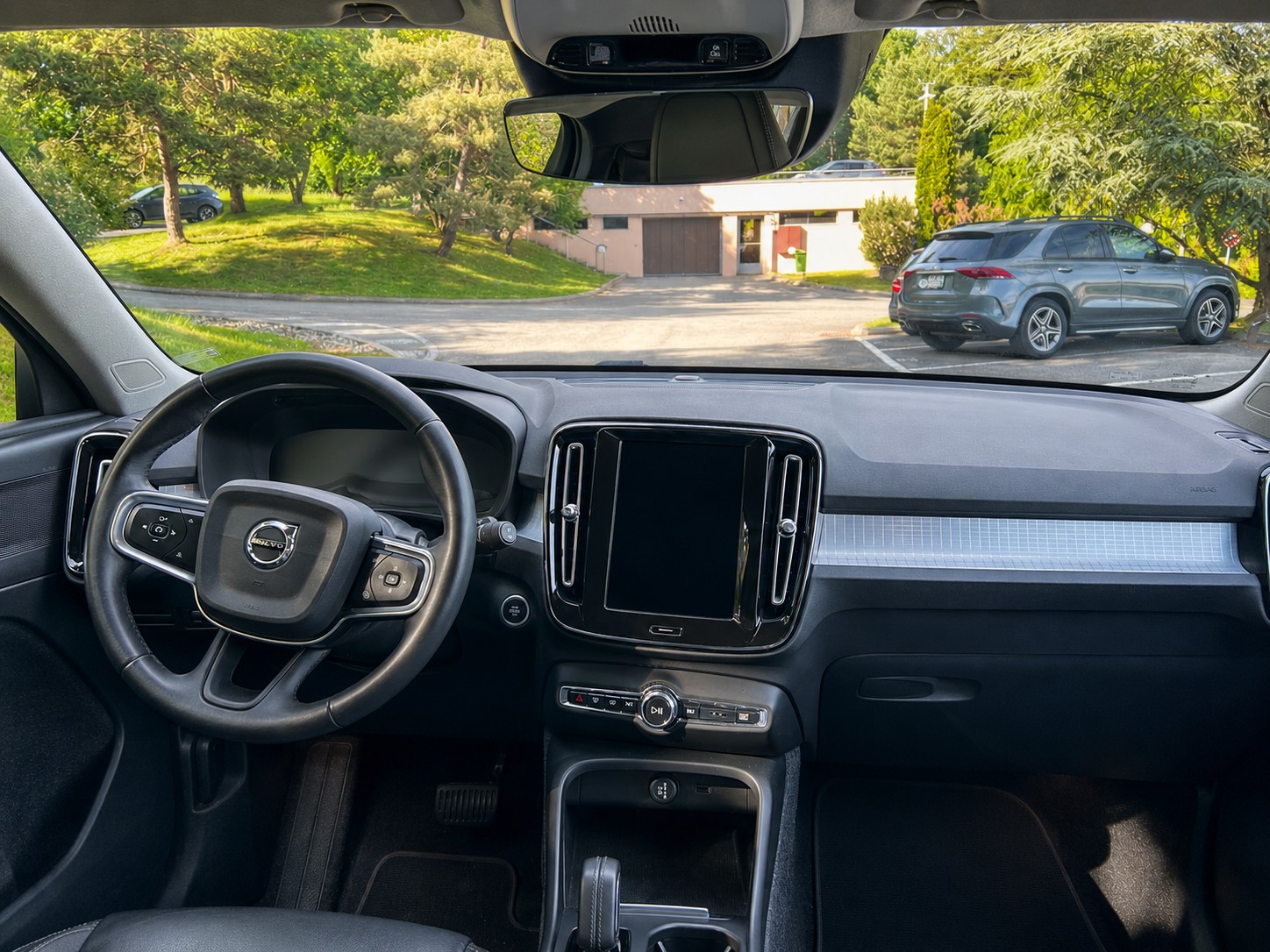 VOLVO XC40 D3 AWD Momentum Geartronic-image-12
