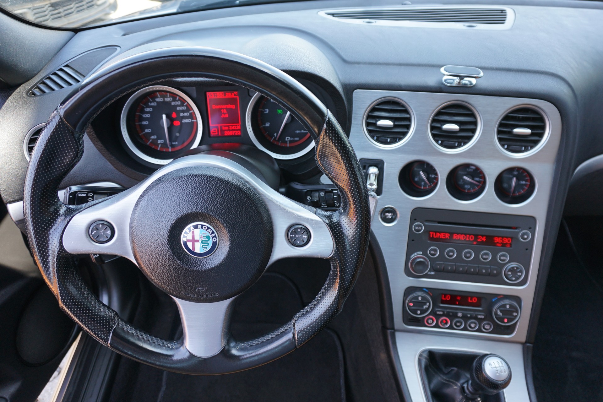 ALFA ROMEO 159 SW 1.8TBi 200PS-image-13