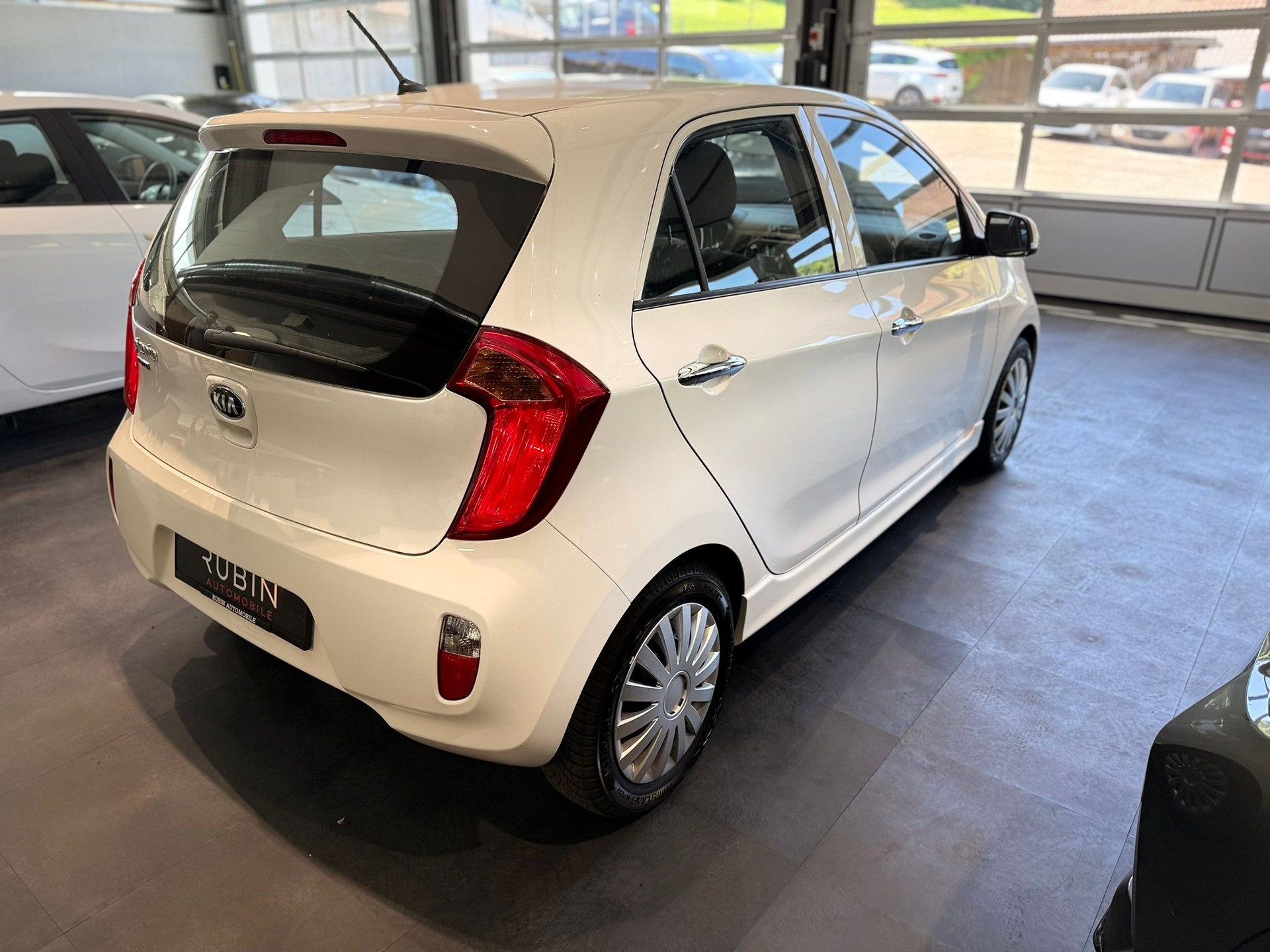 KIA Picanto 1.2 CVVT Style Automatic-image-4