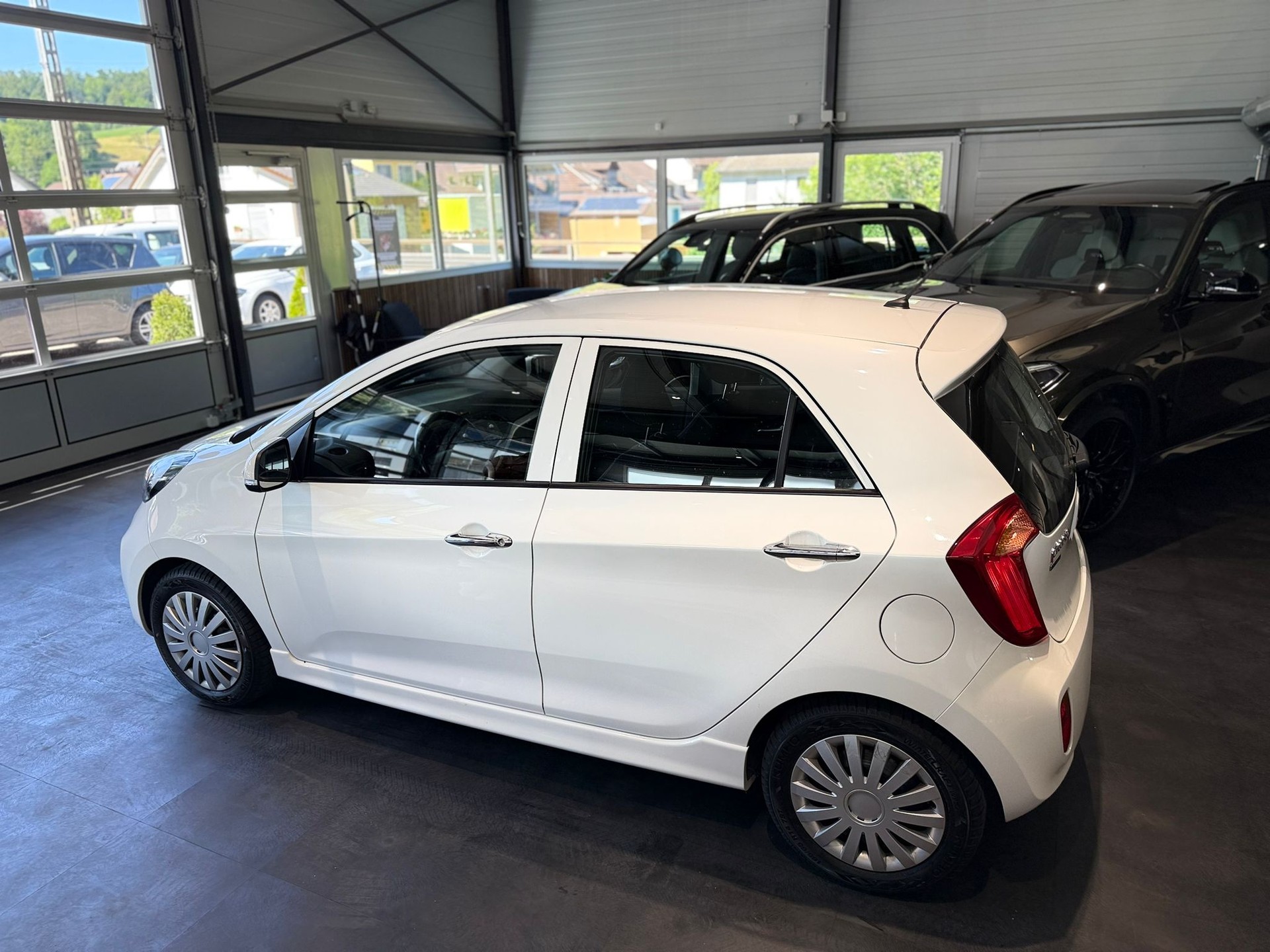 KIA Picanto 1.2 CVVT Style Automatic-showroom-element-1