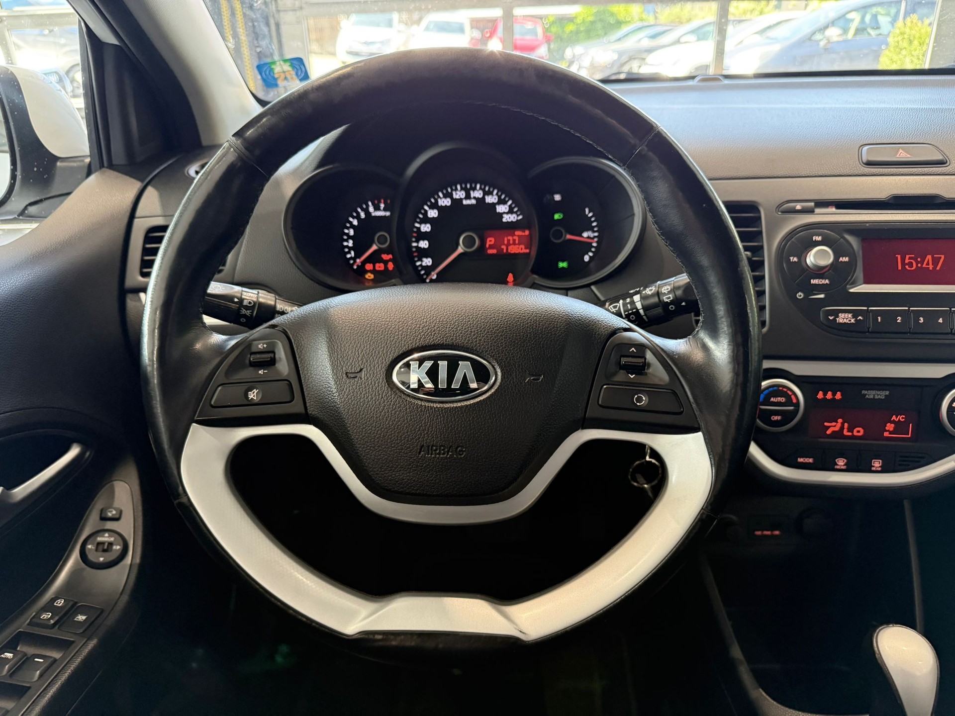 KIA Picanto 1.2 CVVT Style Automatic-image-12