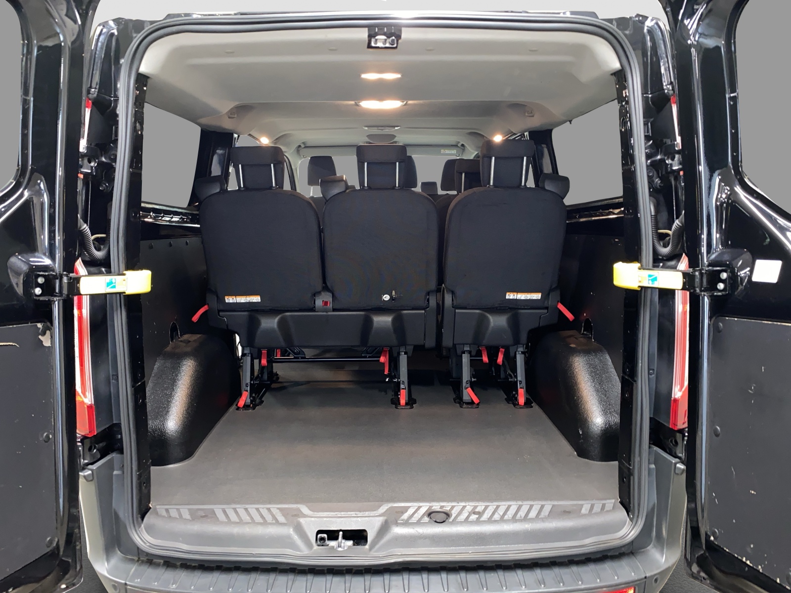 FORD Transit Custombi 310 L2 2.0 TDCi 130 PS Trend-image-13
