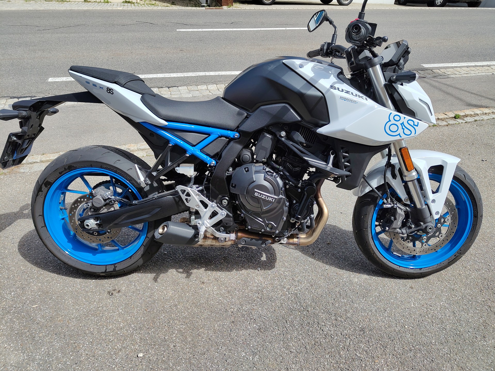 SUZUKI GSX 8 S (35kW)-image-0