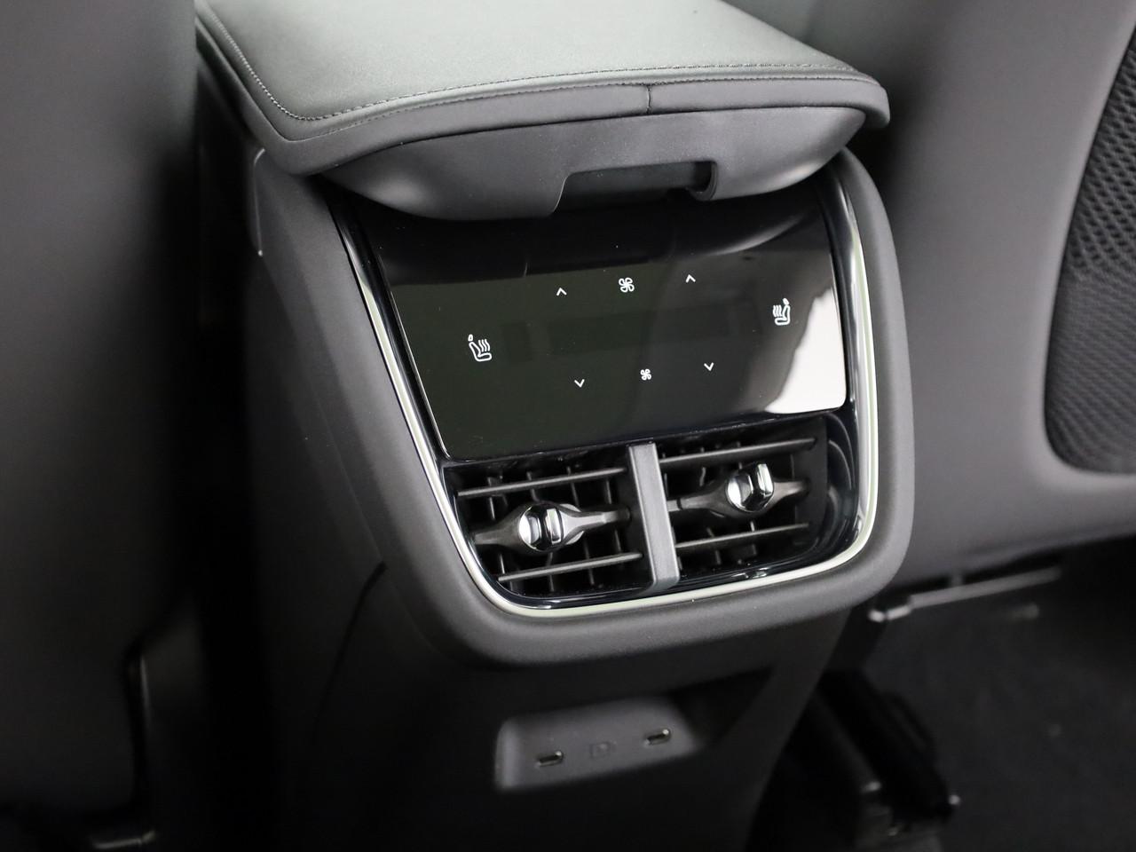 VOLVO EX90 Twin Plus AWD-image-23