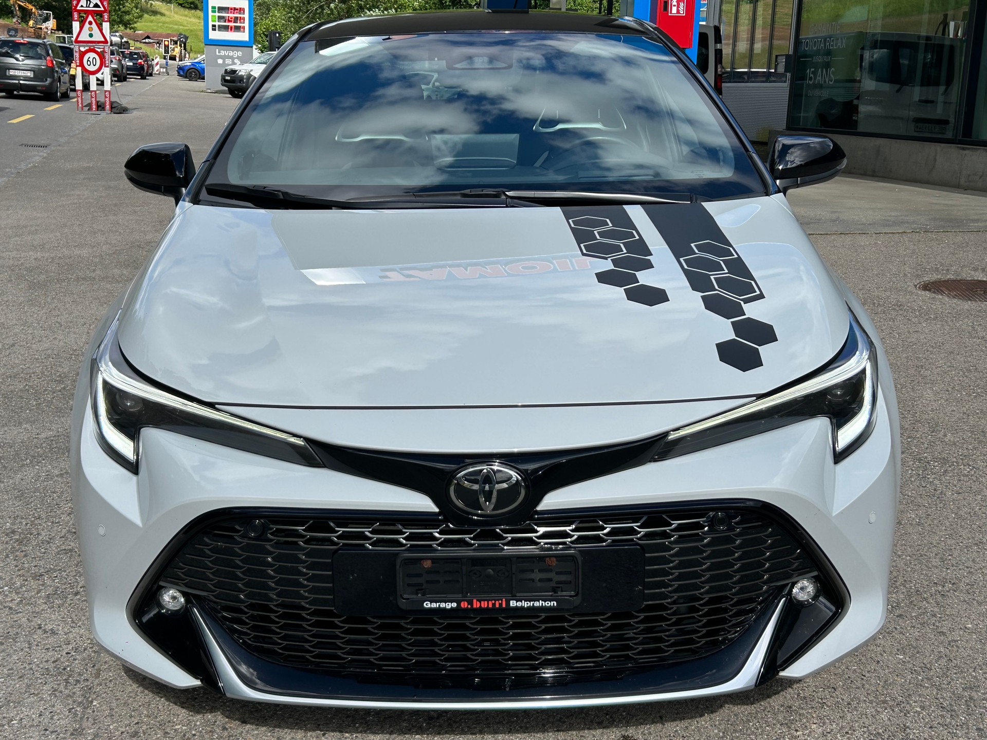 TOYOTA Corolla 2.0 HSD GR Sport e- CVT-image-2