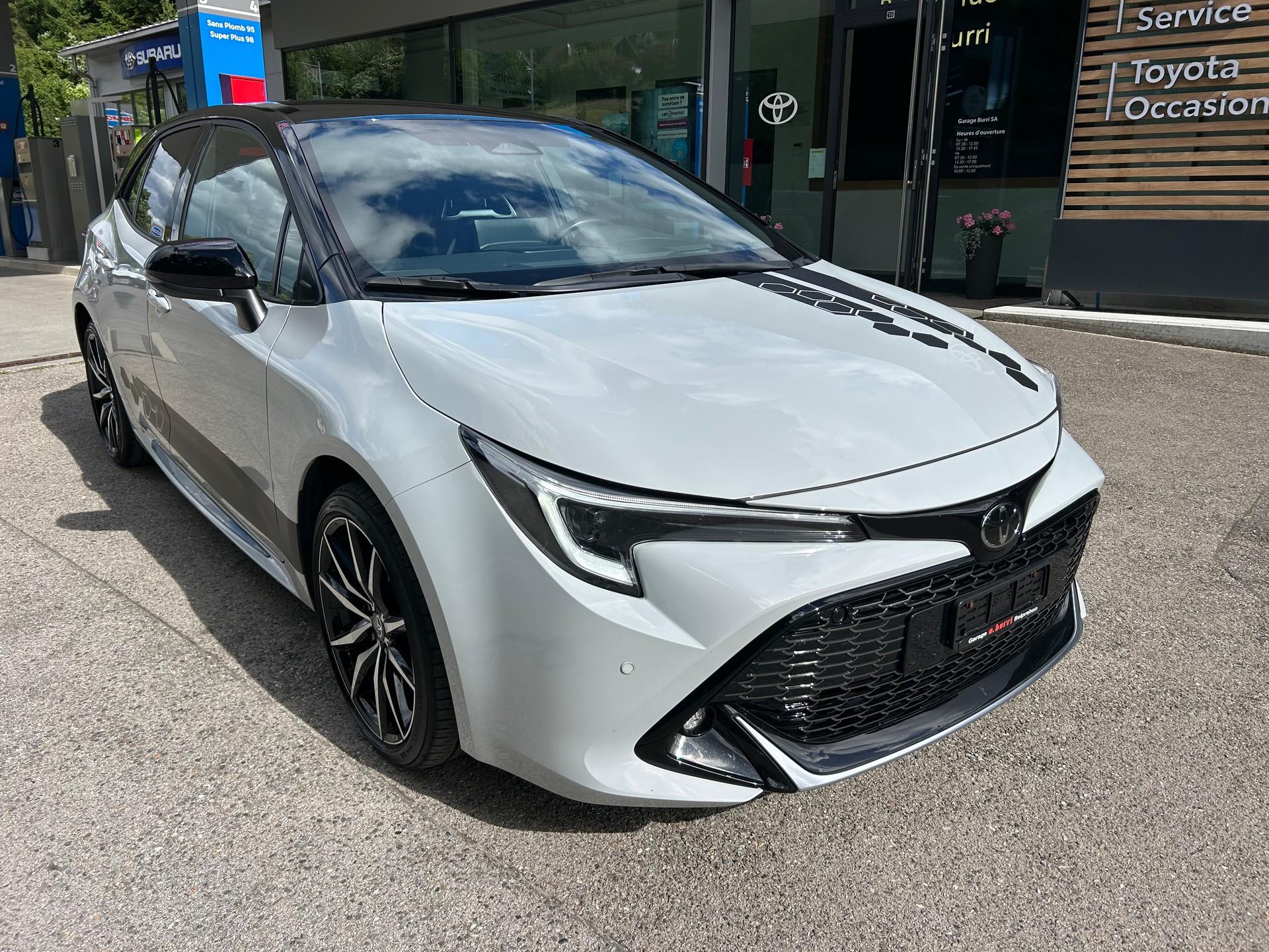 TOYOTA Corolla 2.0 HSD GR Sport e- CVT-image-1