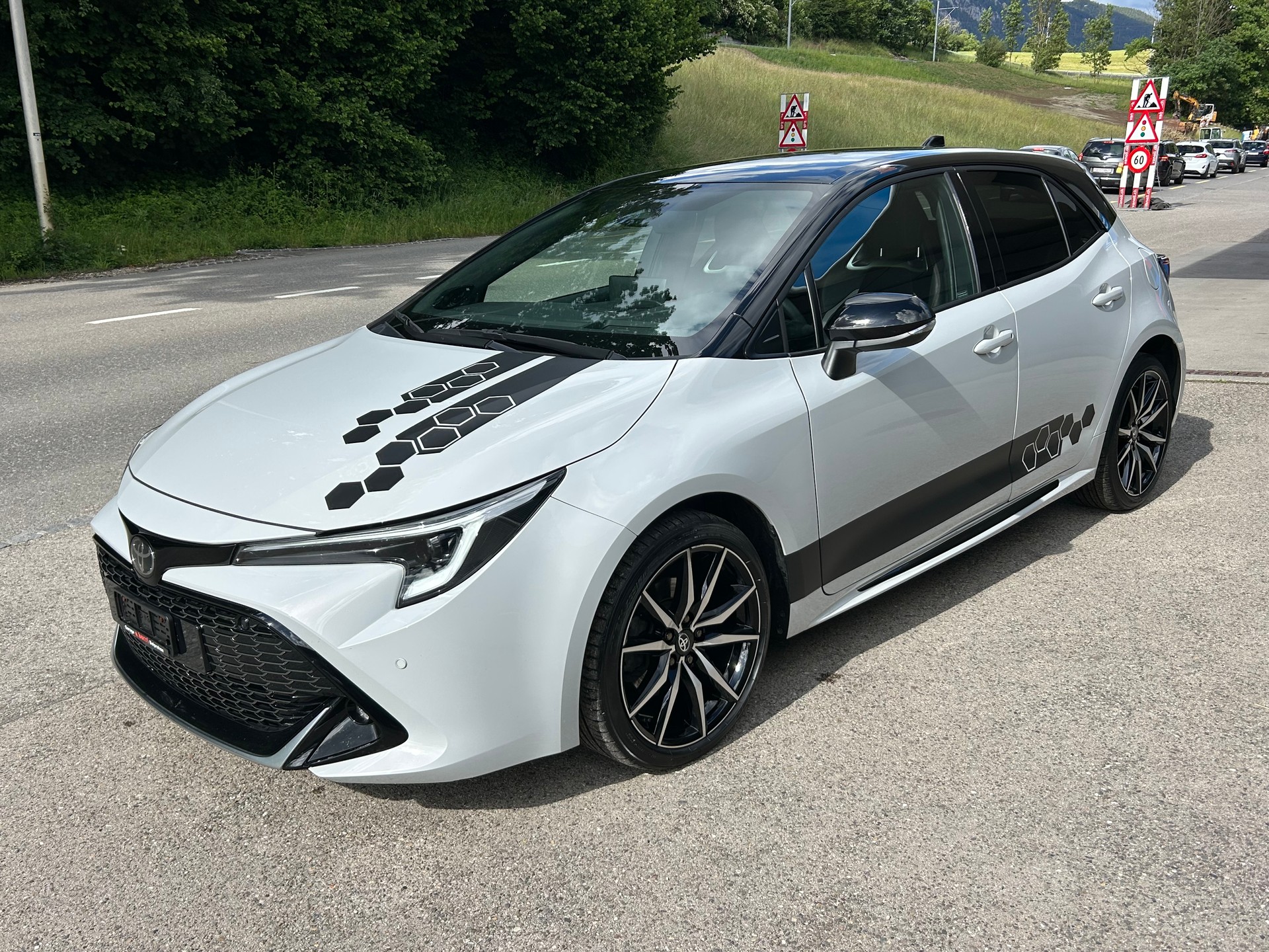 TOYOTA Corolla 2.0 HSD GR Sport e- CVT-image-3