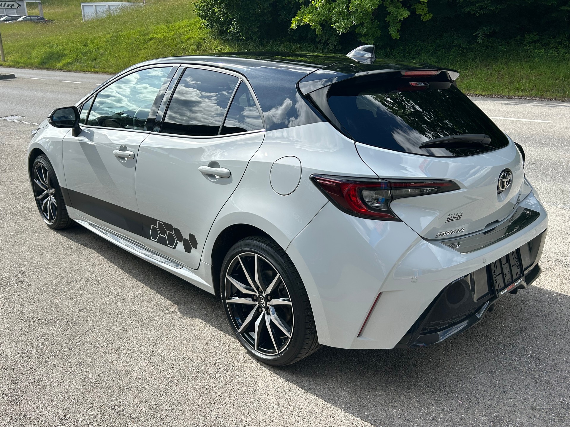 TOYOTA Corolla 2.0 HSD GR Sport e- CVT-image-5