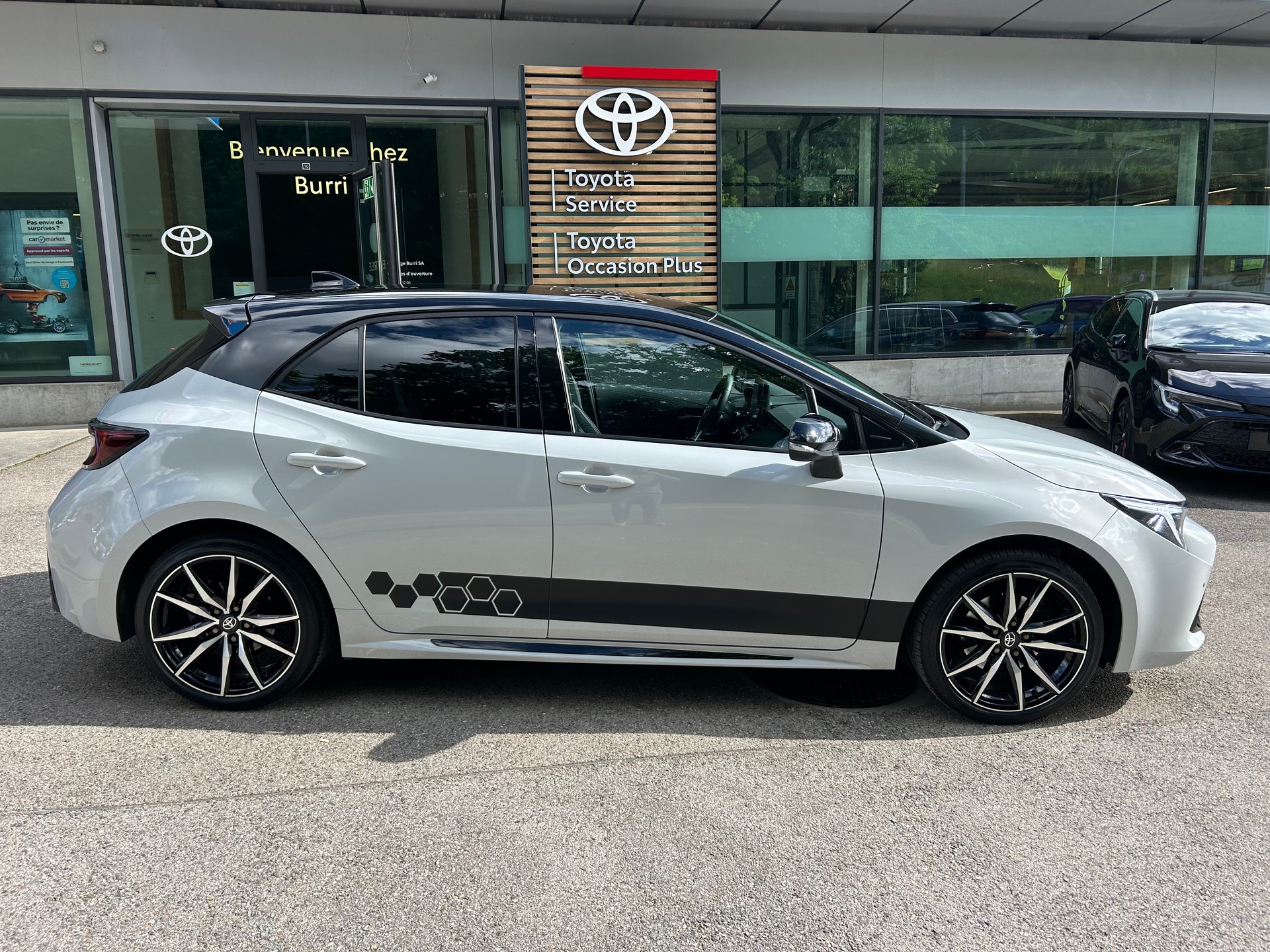 TOYOTA Corolla 2.0 HSD GR Sport e- CVT