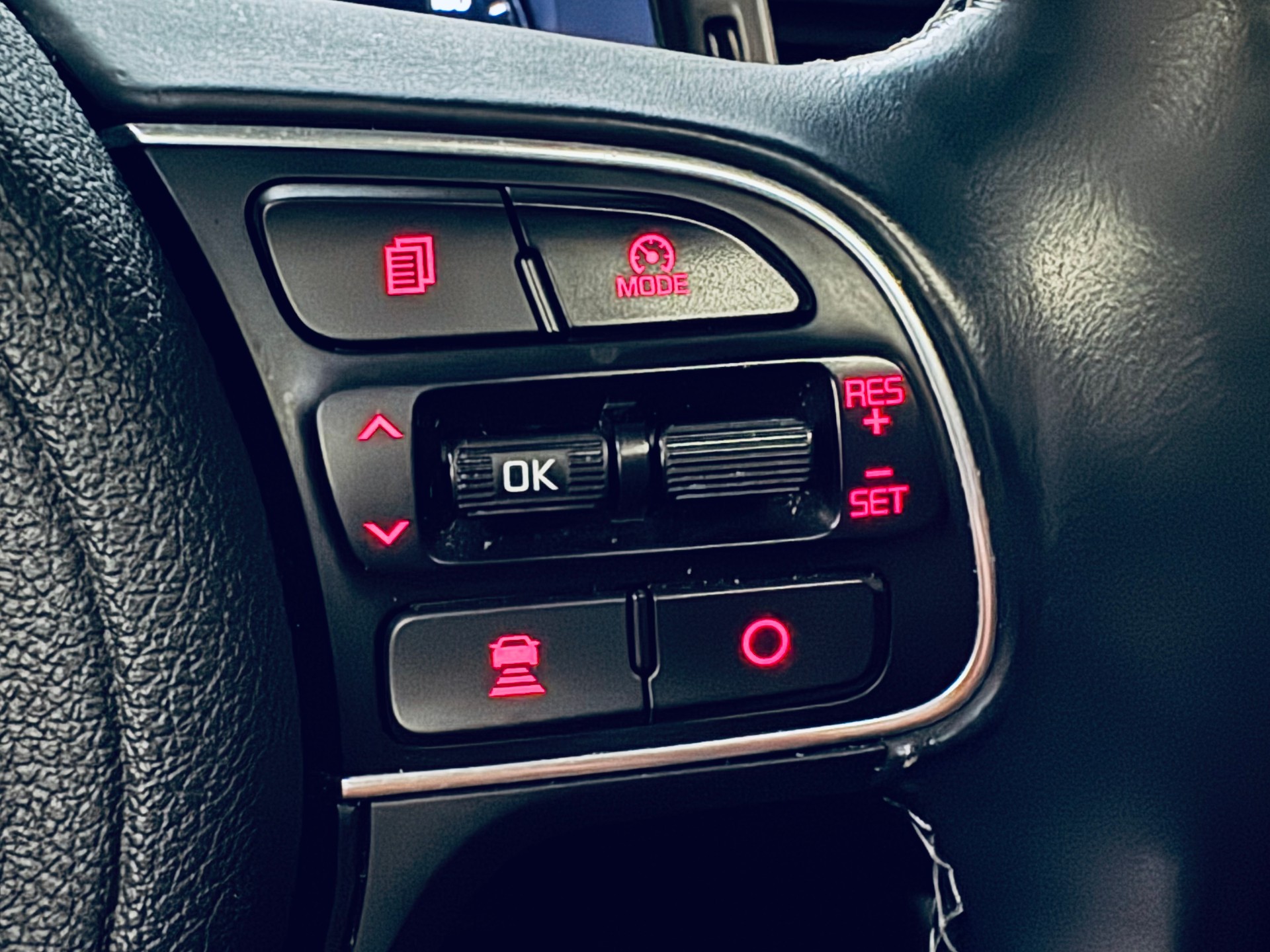 KIA Niro 1.6GDi Plug-in Hybrid DCT-image-25