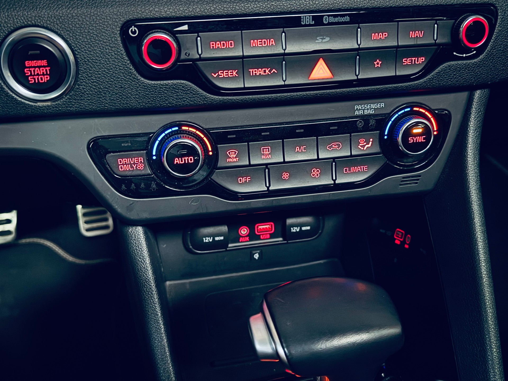 KIA Niro 1.6GDi Plug-in Hybrid DCT-image-23