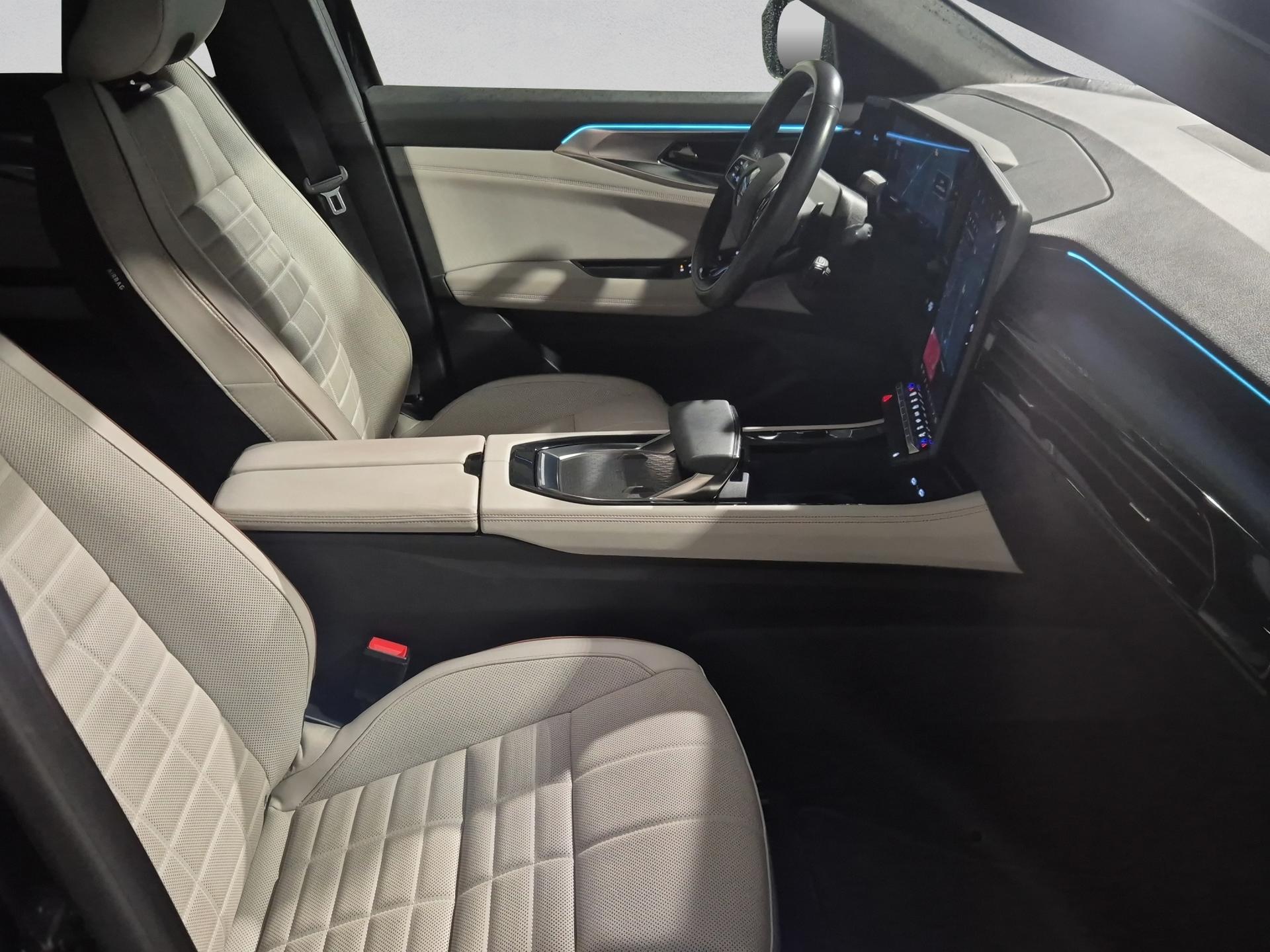 RENAULT Espace 1.2 E-Tech 200 Iconic-image-16