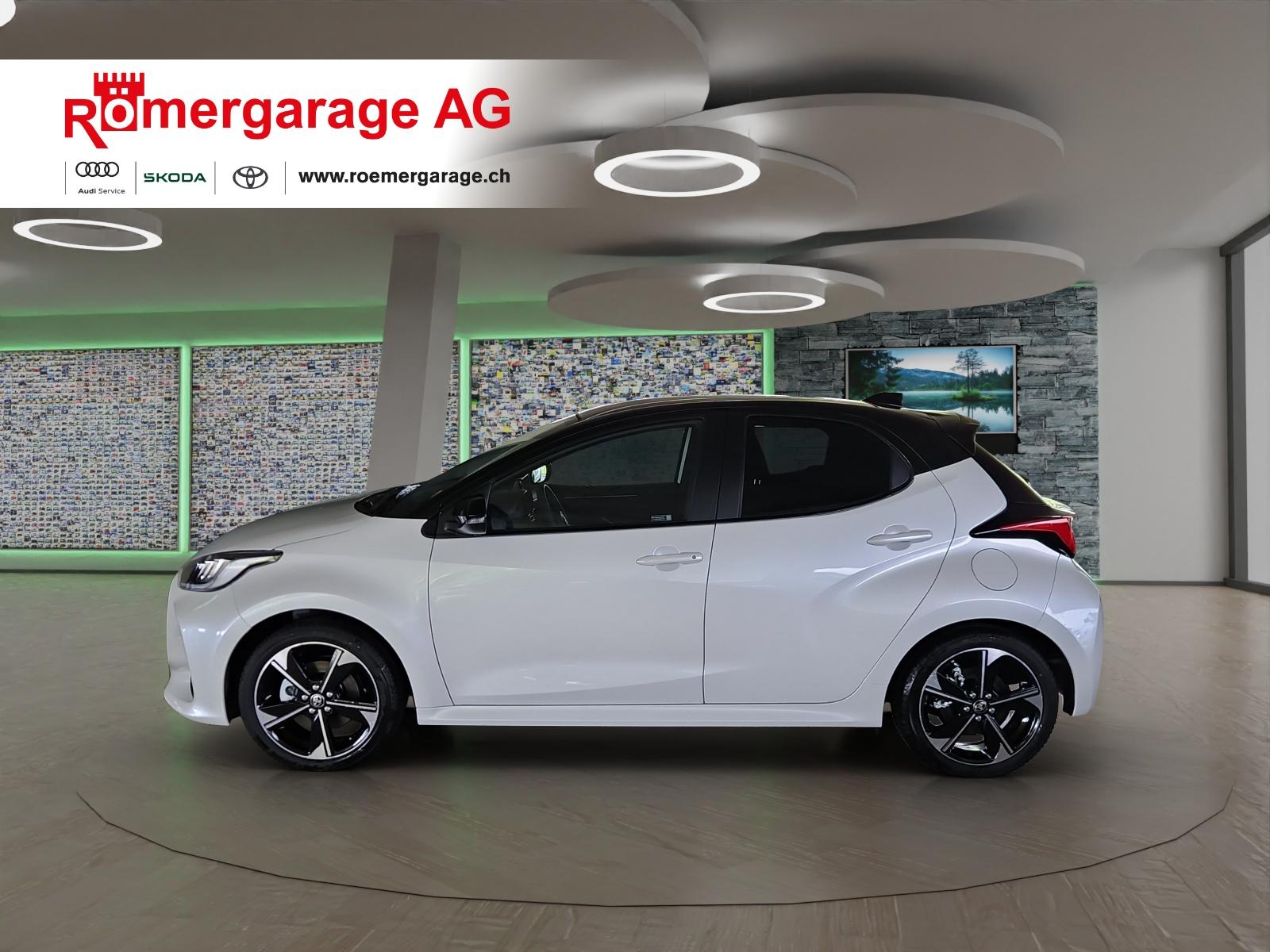 TOYOTA Yaris 1.5 VVT-i HSD Premium-showroom-element-1